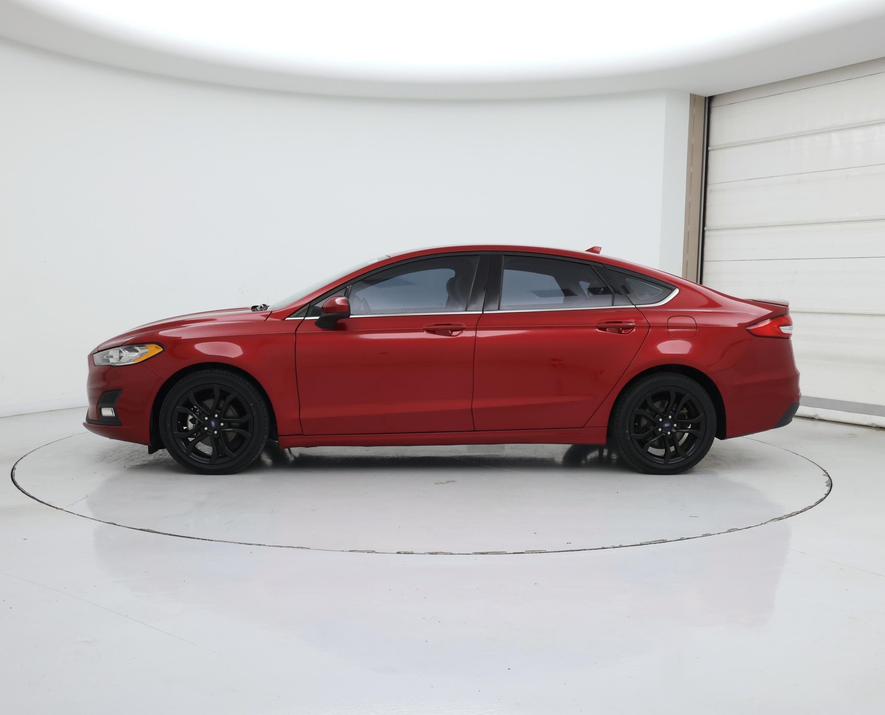 Thumbnail: 2020 Ford Fusion - 3