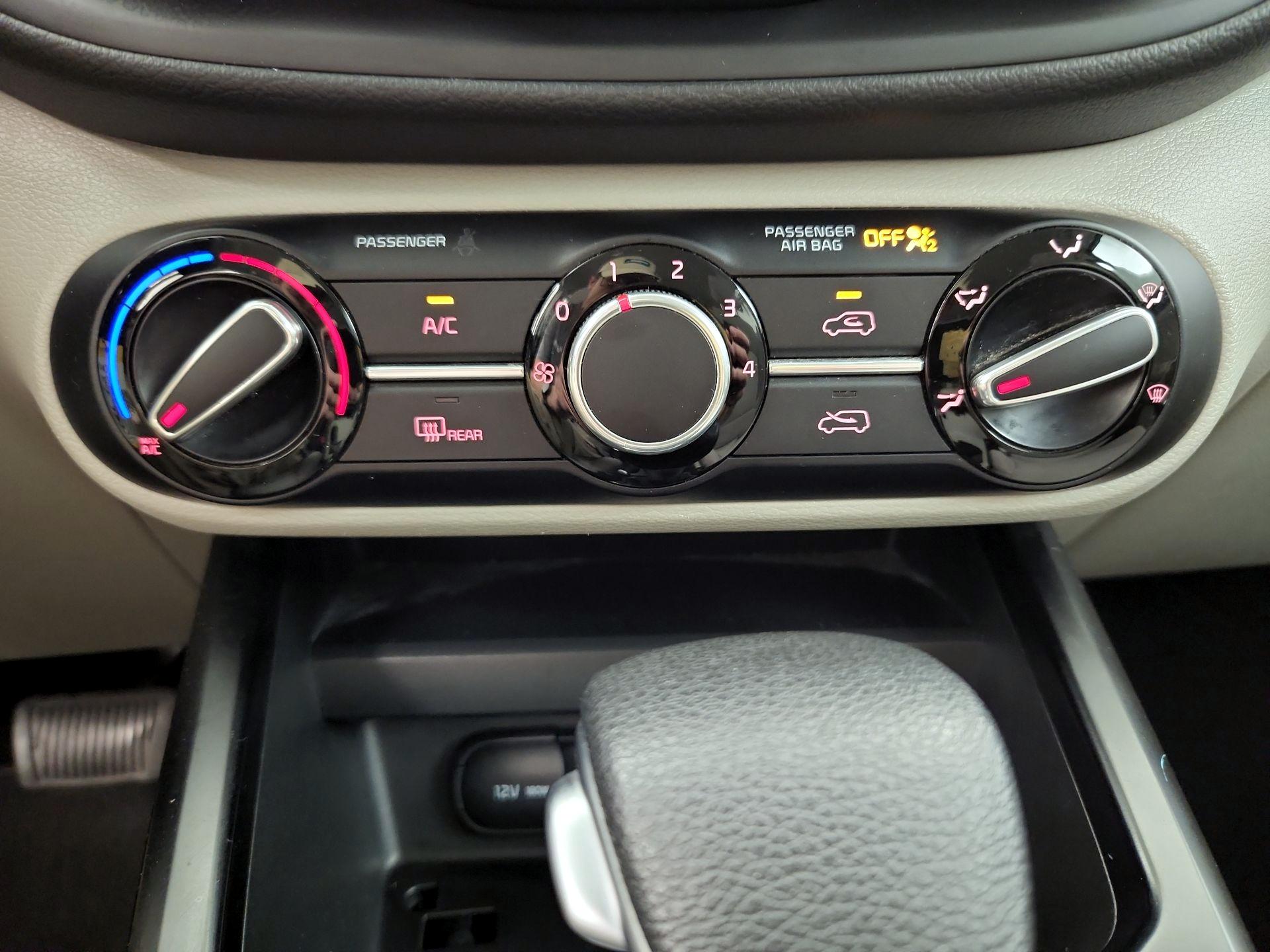 Thumbnail: 2021 Kia Soul - 16