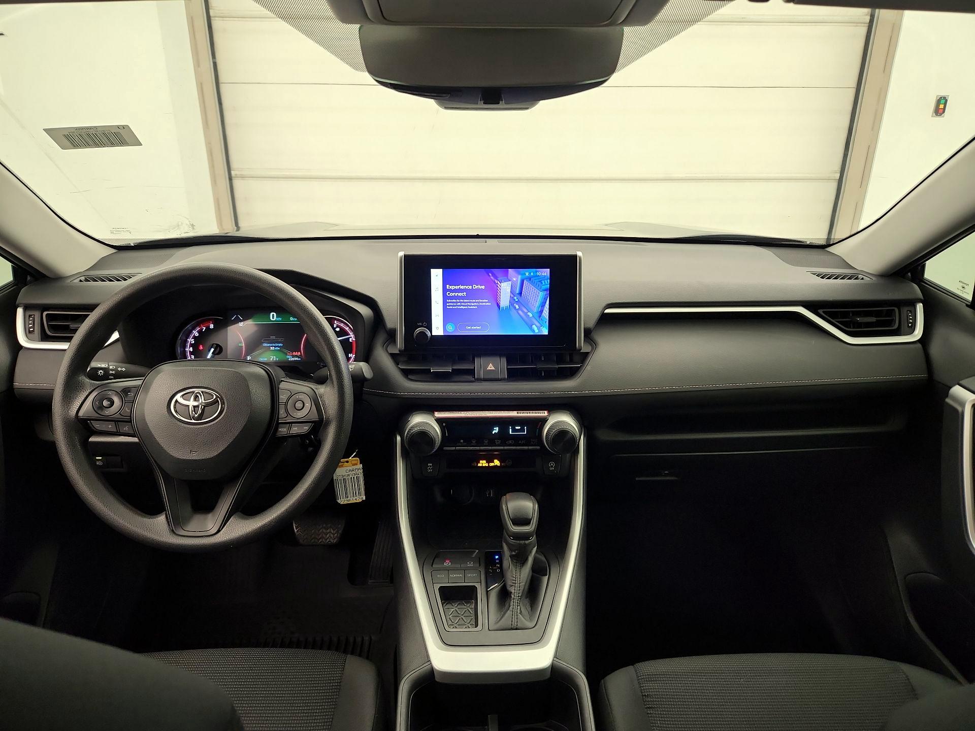 Thumbnail: 2024 Toyota RAV4 - 9