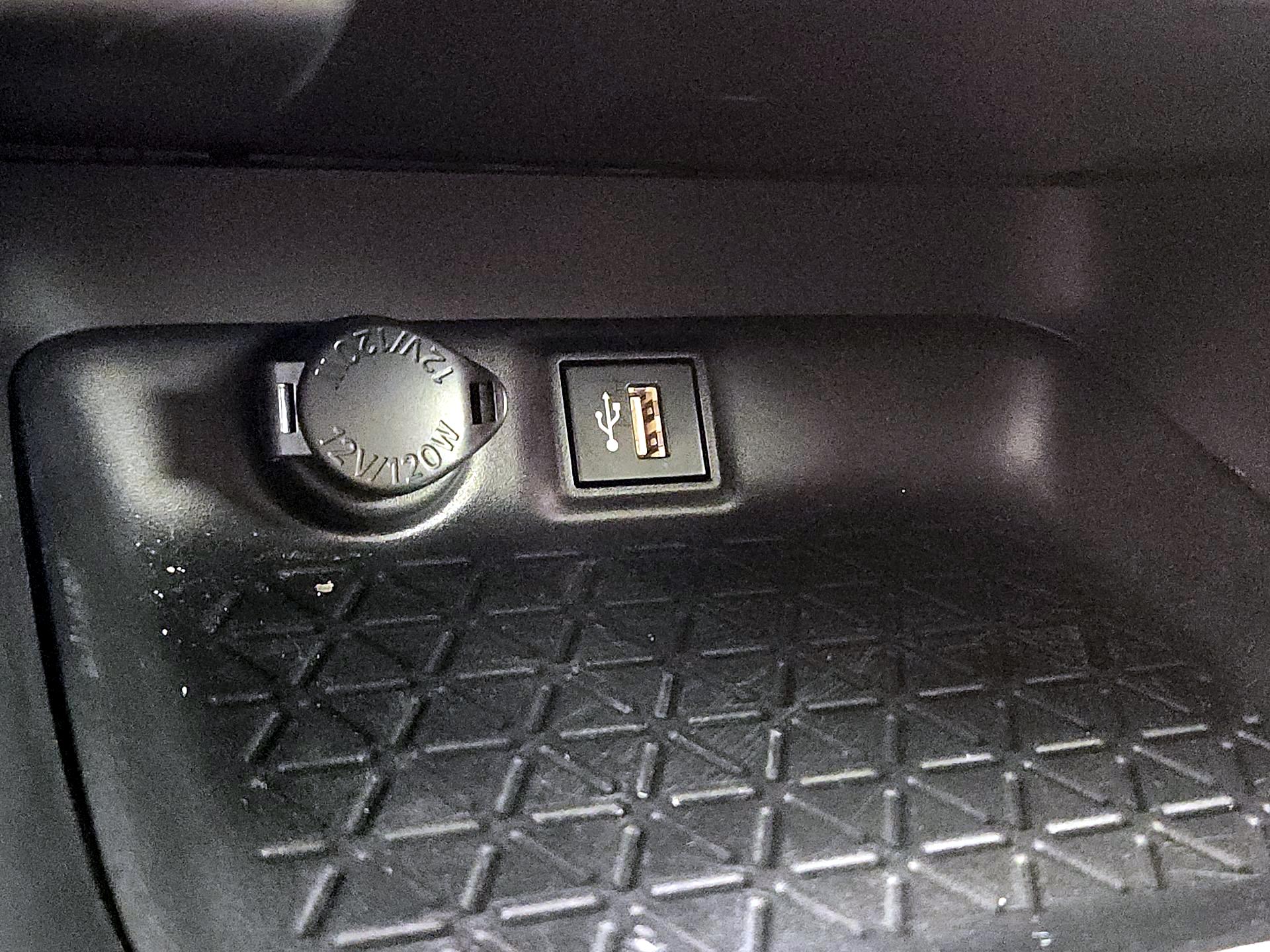 Thumbnail: 2024 Toyota RAV4 - 19