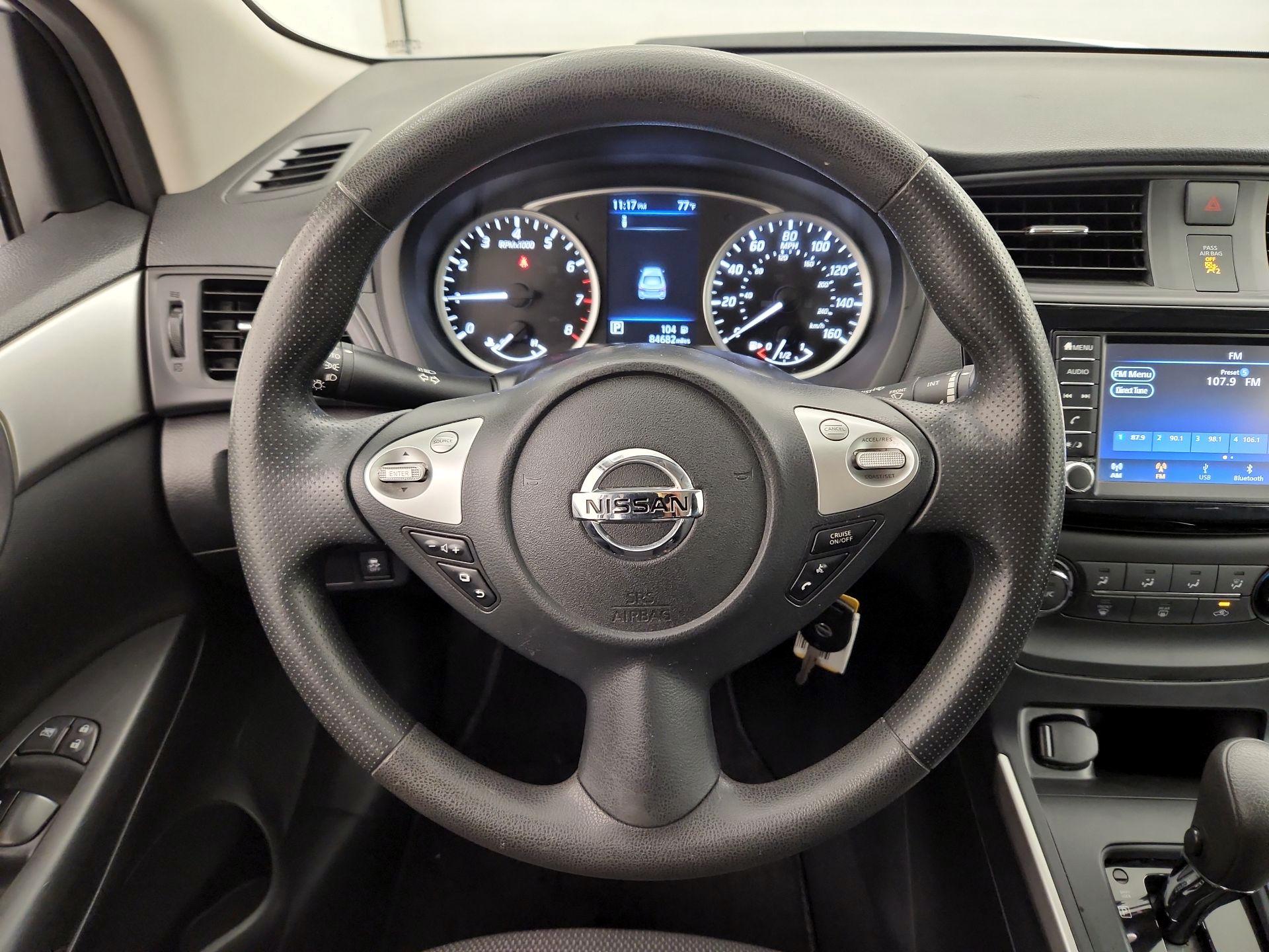 Thumbnail: 2019 Nissan Sentra - 10