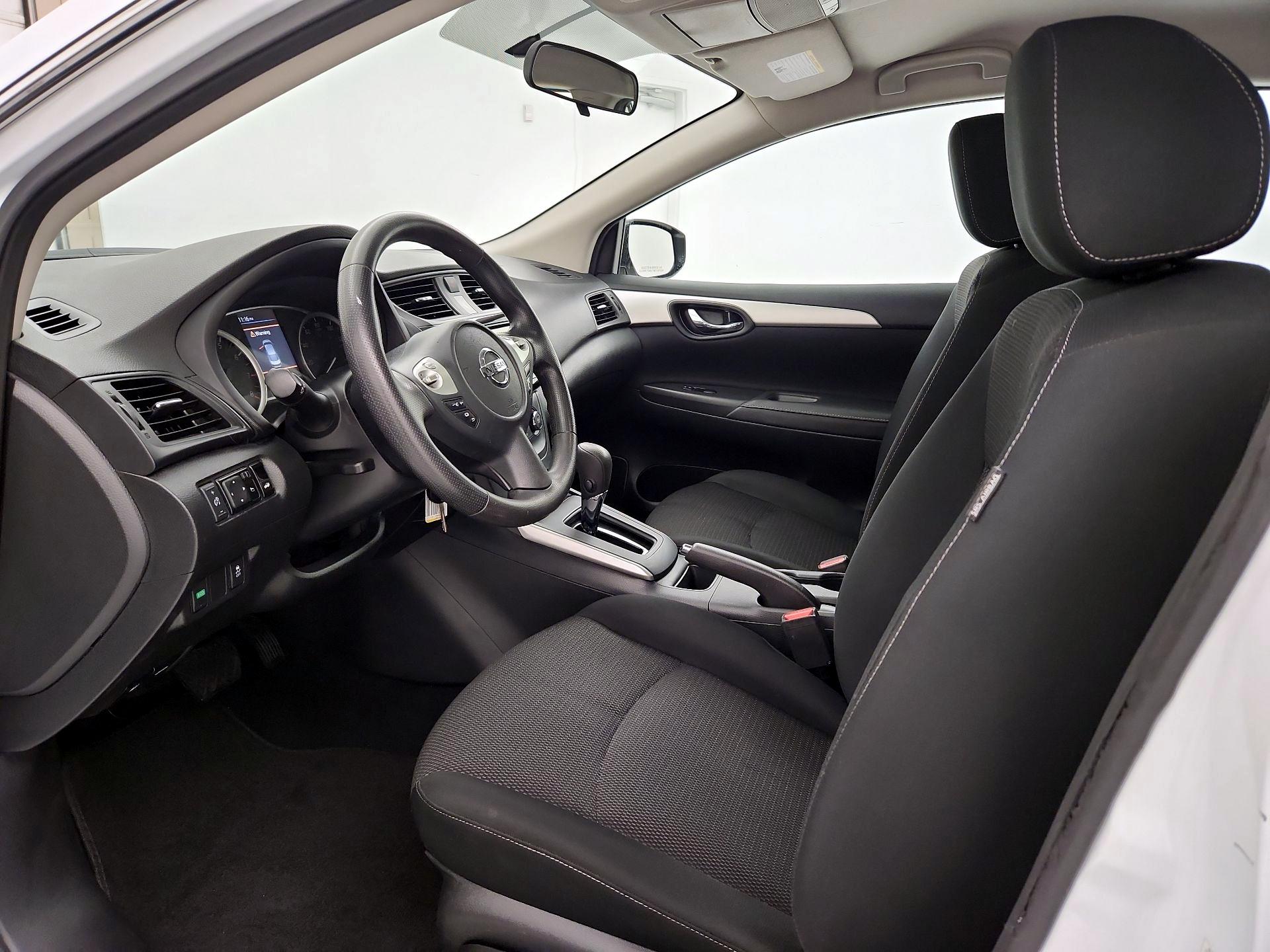 Thumbnail: 2019 Nissan Sentra - 11