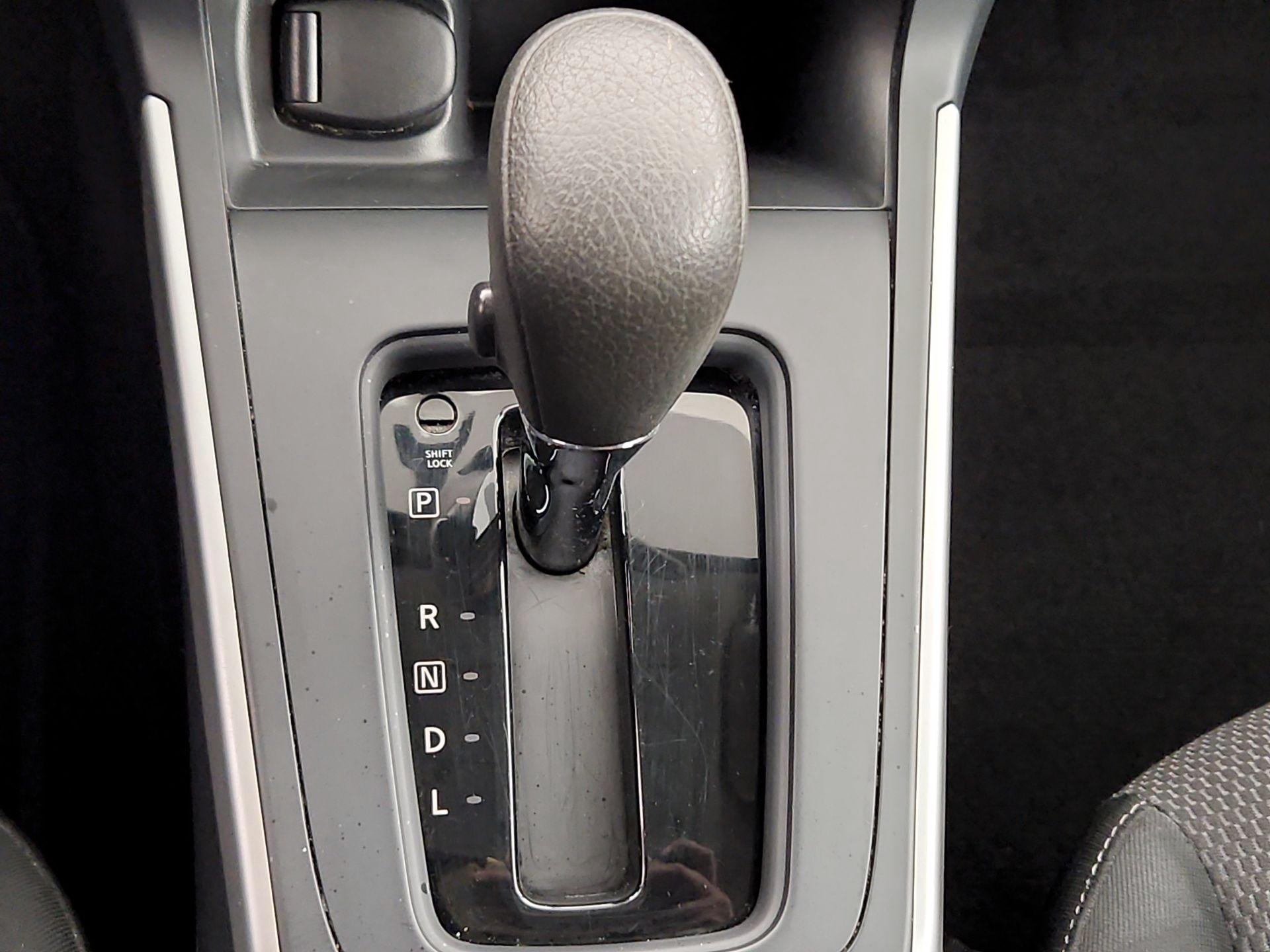 Thumbnail: 2019 Nissan Sentra - 17