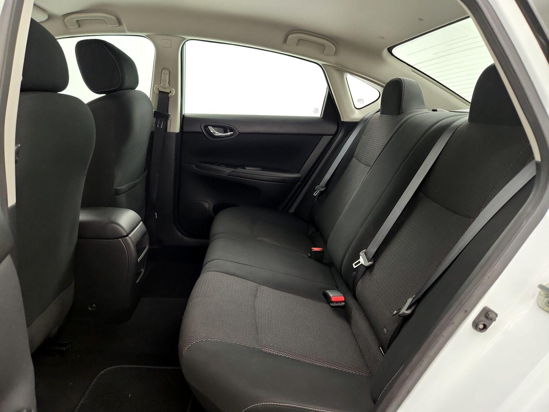 Thumbnail: 2019 Nissan Sentra - 18