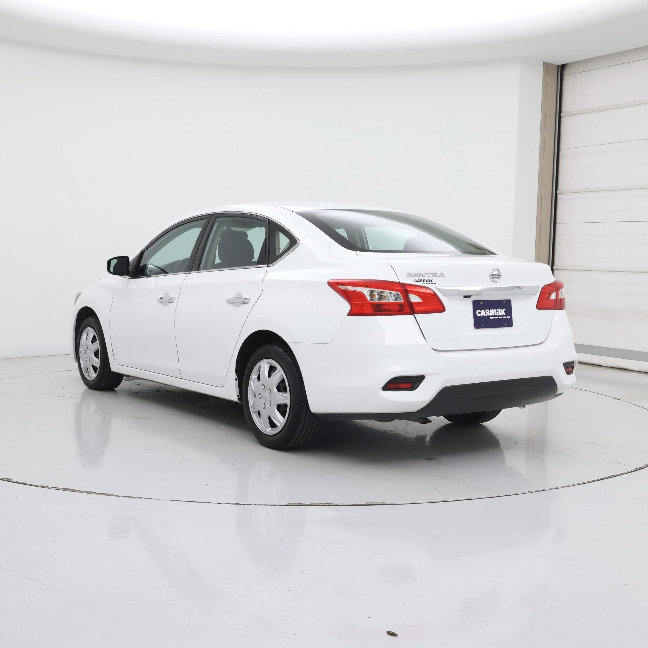 Thumbnail: 2019 Nissan Sentra - 2