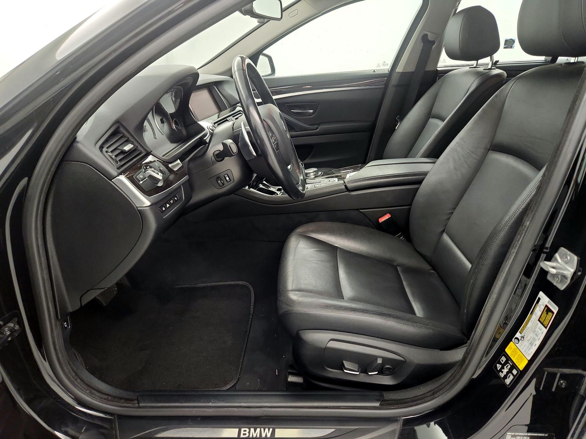 Thumbnail: 2016 BMW 5 Series - 11