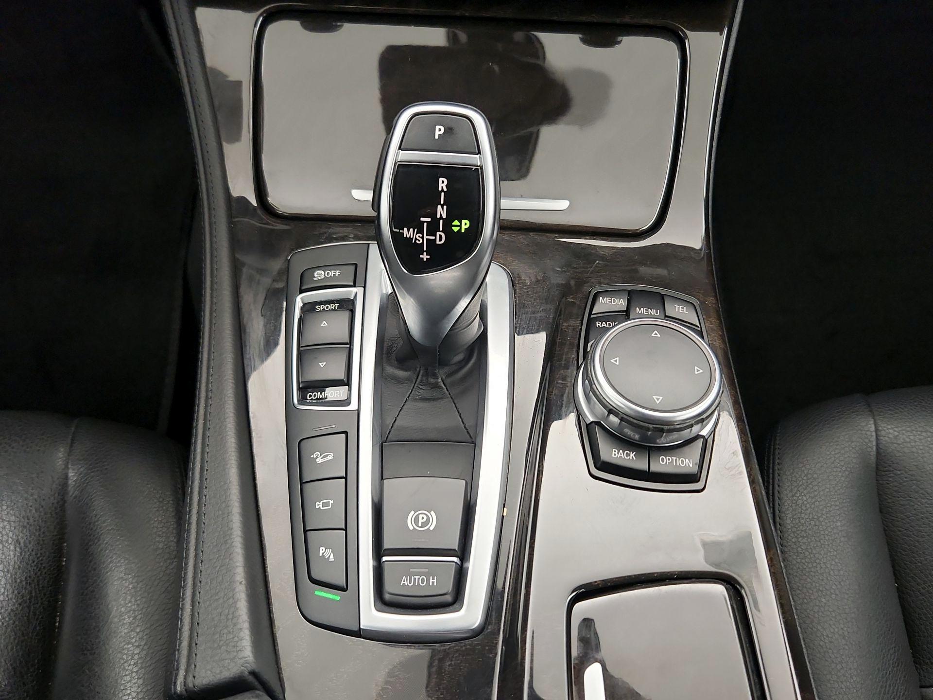 Thumbnail: 2016 BMW 5 Series - 18