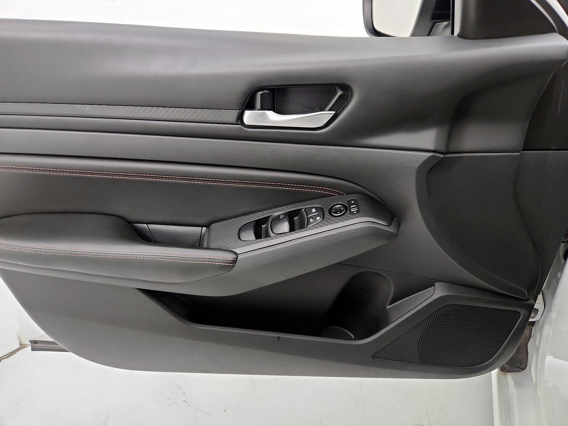 Thumbnail: 2022 Nissan Altima - 12