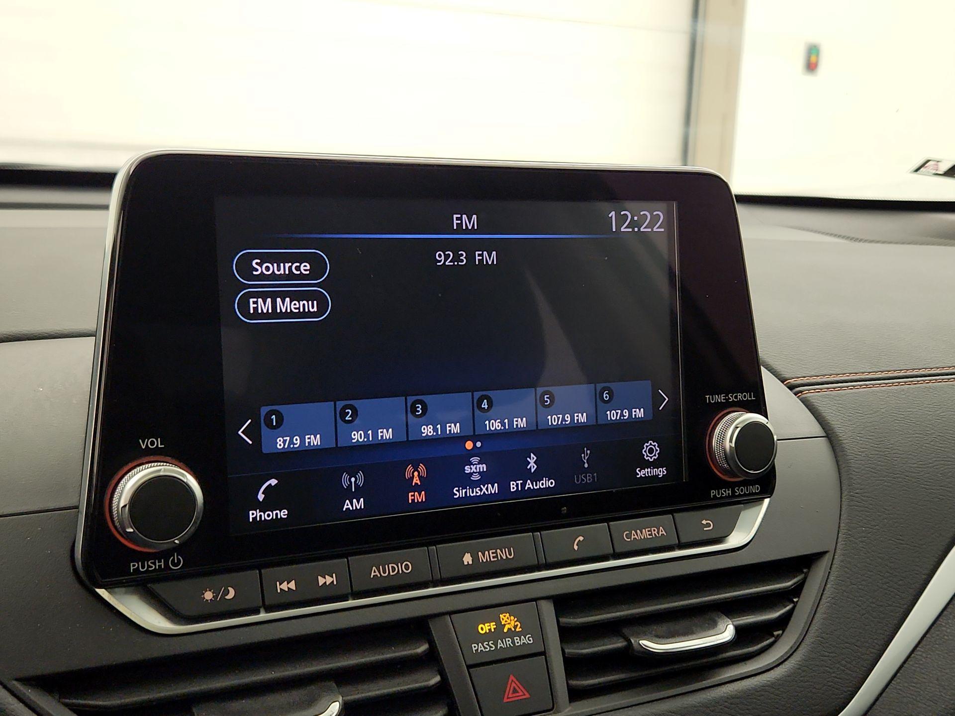 Thumbnail: 2022 Nissan Altima - 15