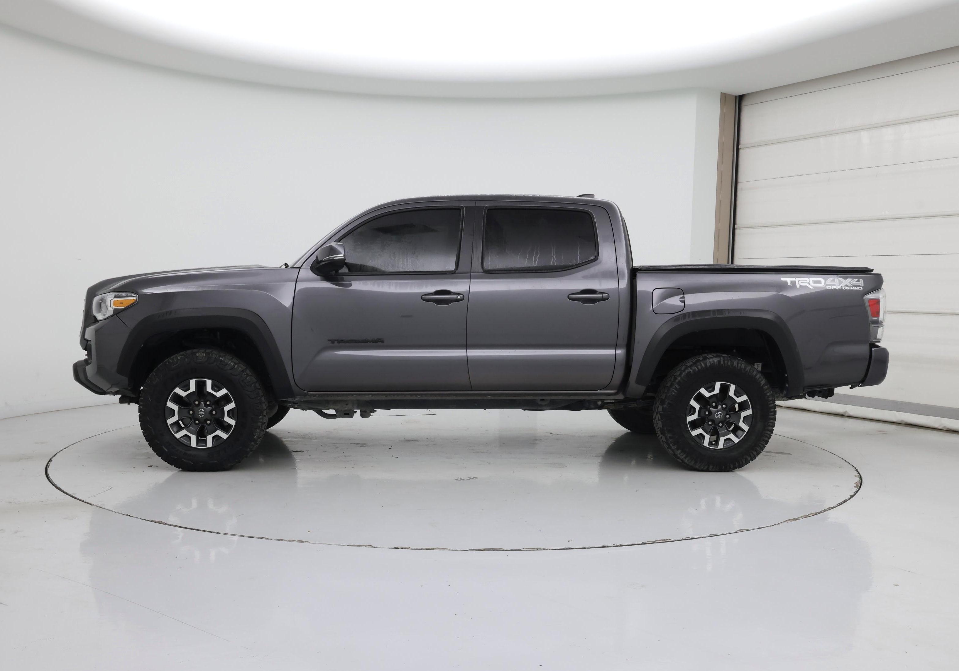 Thumbnail: 2021 Toyota Tacoma - 3