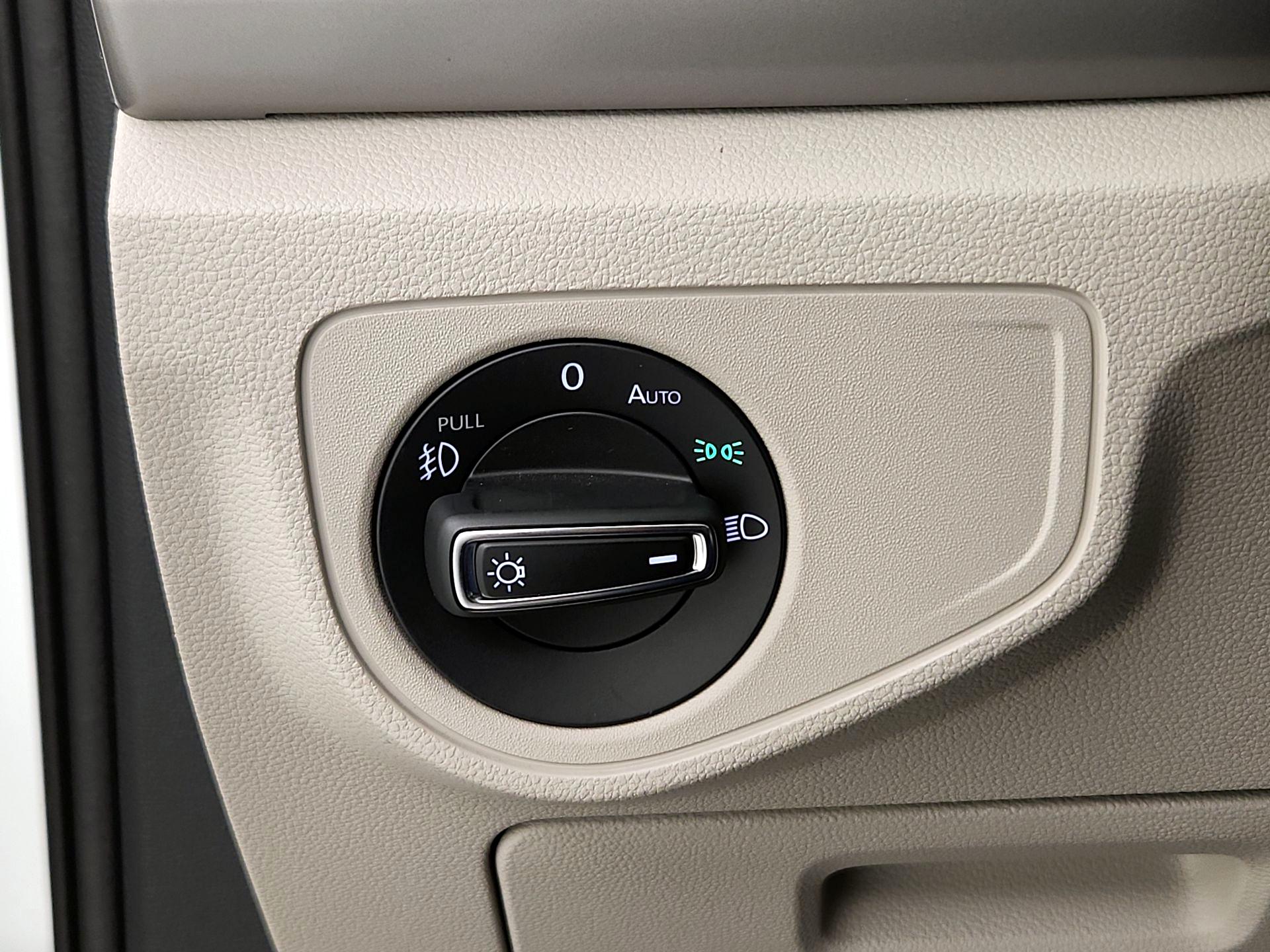 Thumbnail: 2019 Volkswagen Atlas - 13