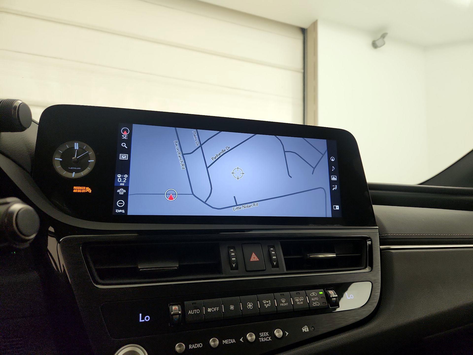 Thumbnail: 2022 Lexus ES - 14