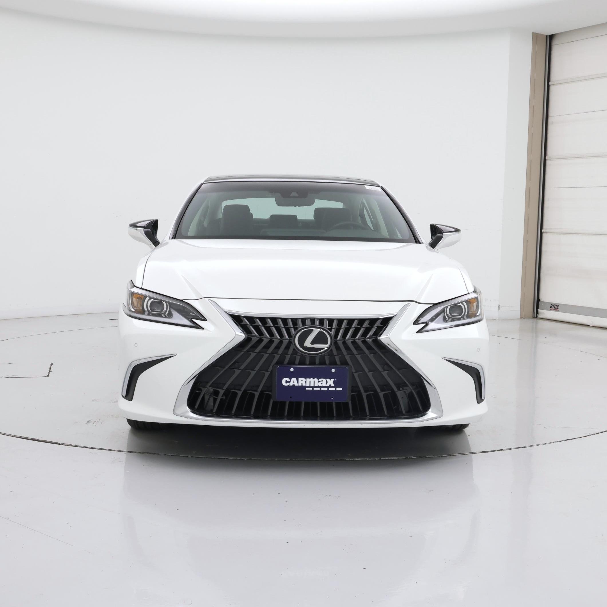 Thumbnail: 2022 Lexus ES - 5