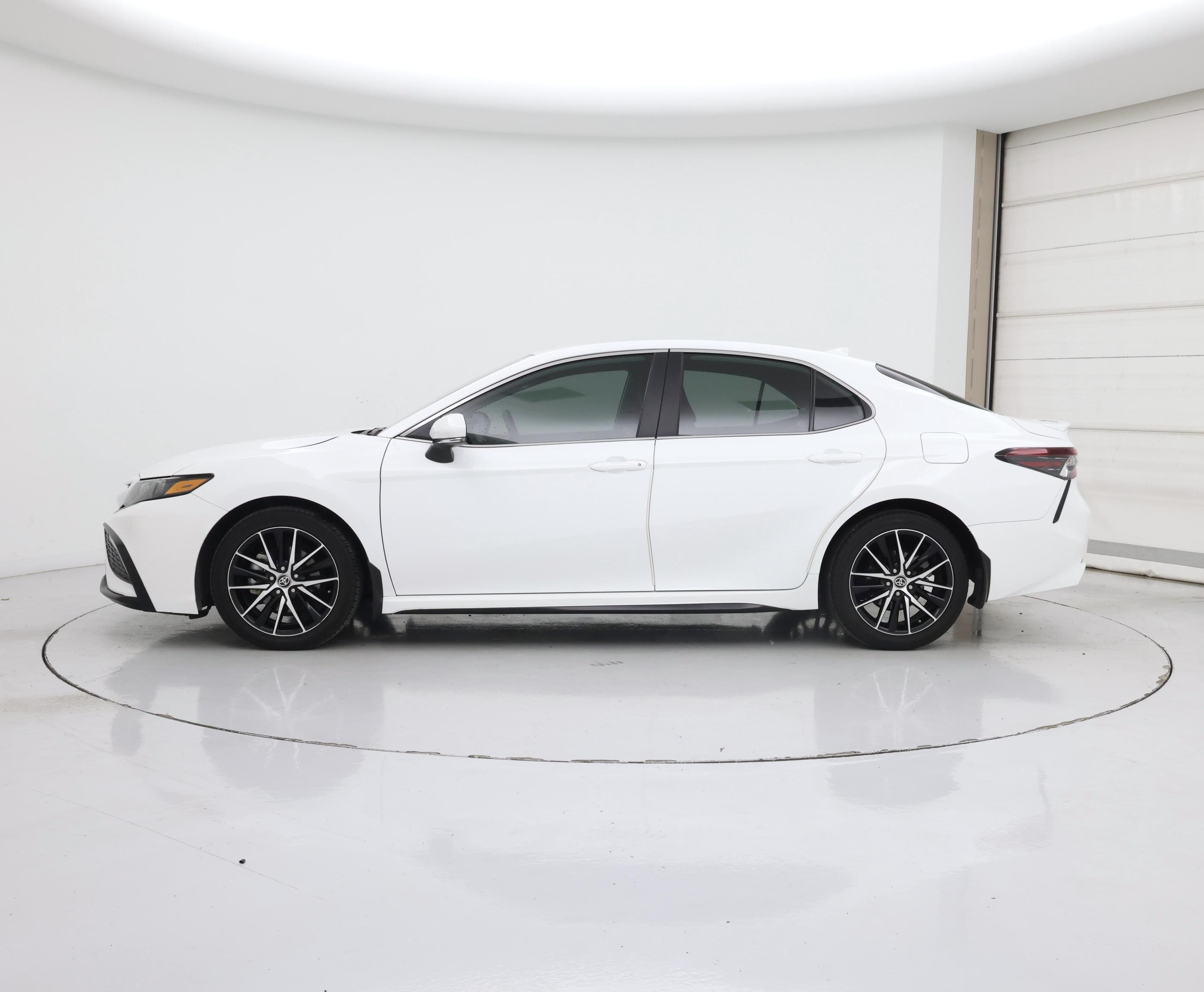 Thumbnail: 2023 Toyota Camry - 3