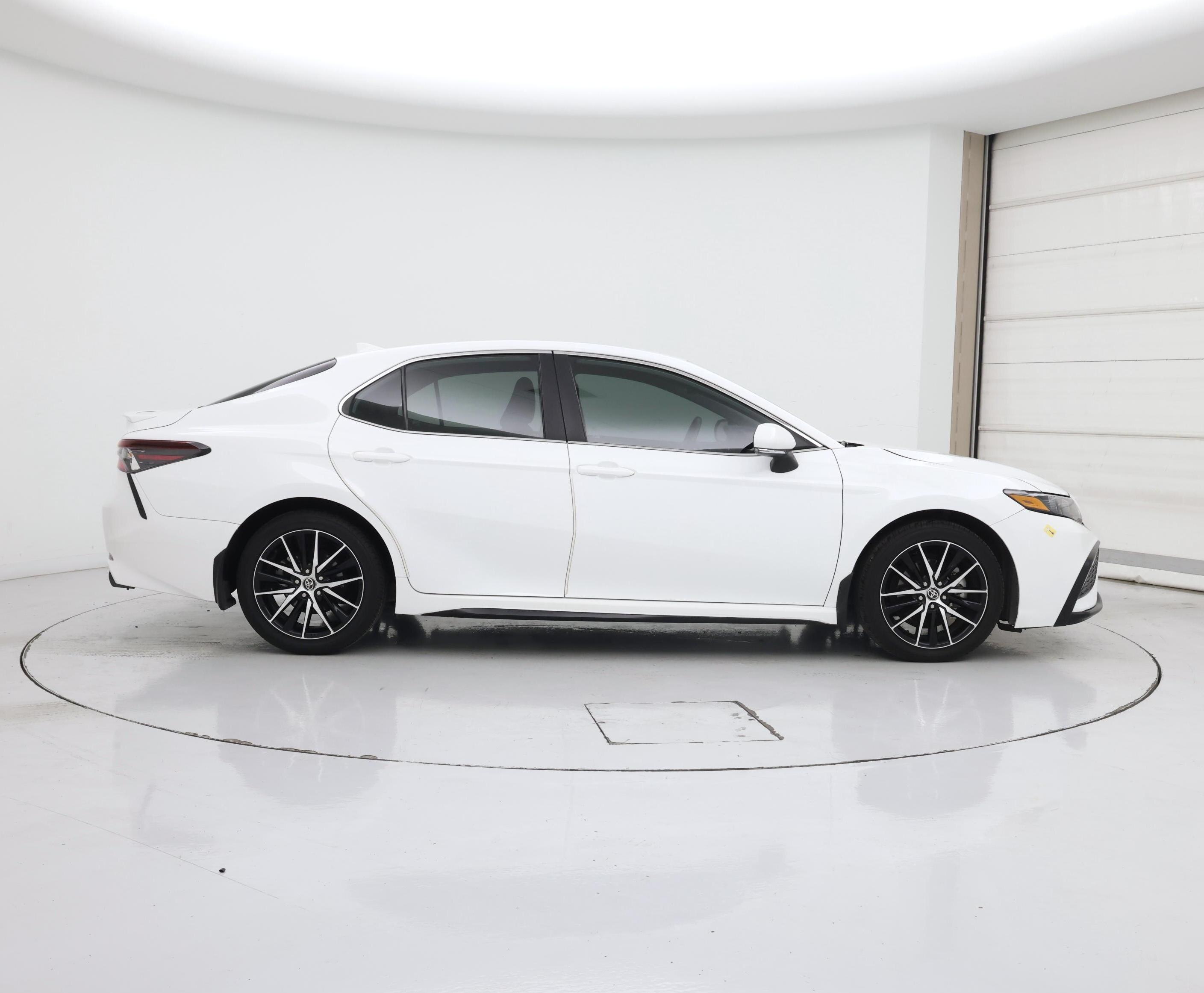 Thumbnail: 2023 Toyota Camry - 7