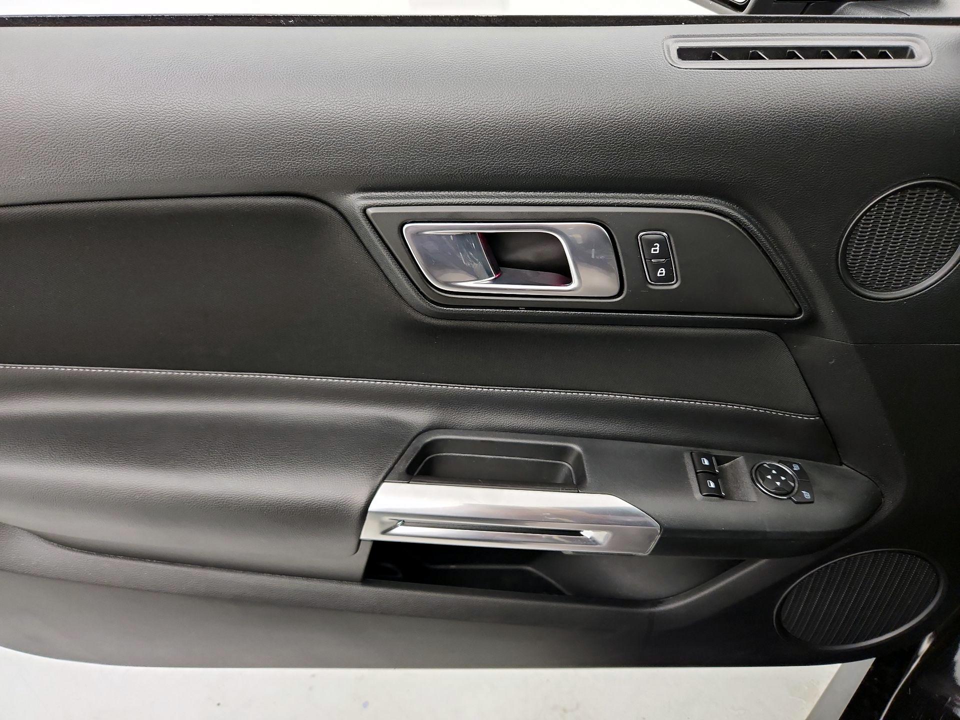 Thumbnail: 2022 Ford Mustang - 12