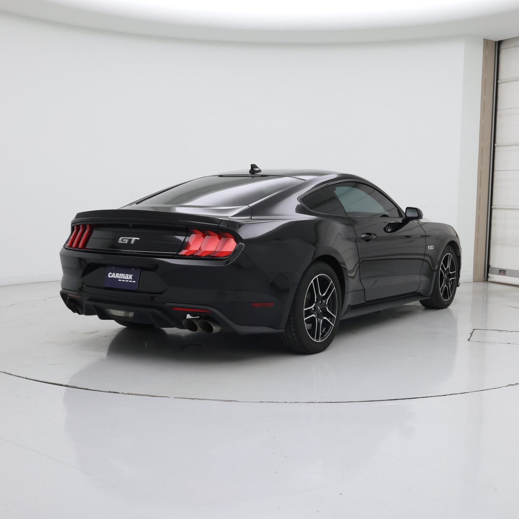 Thumbnail: 2022 Ford Mustang - 8