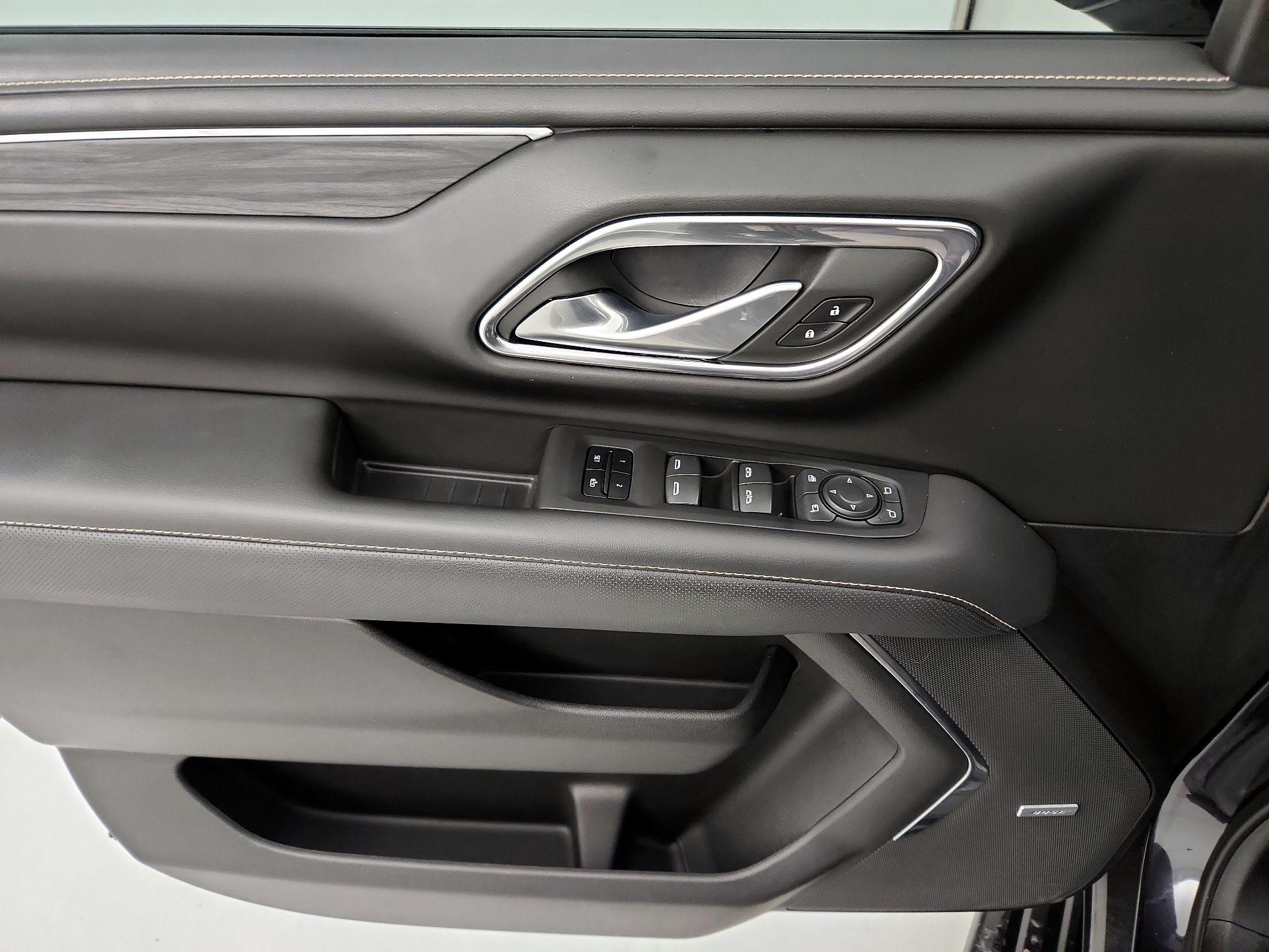 Thumbnail: 2023 GMC Yukon XL - 12