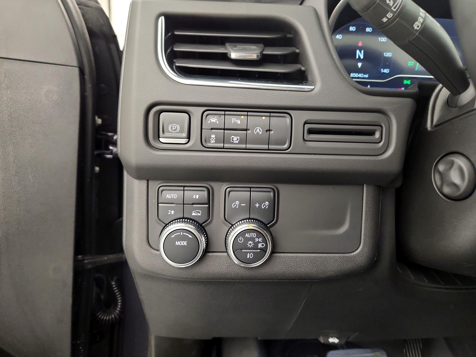 Thumbnail: 2023 GMC Yukon XL - 13