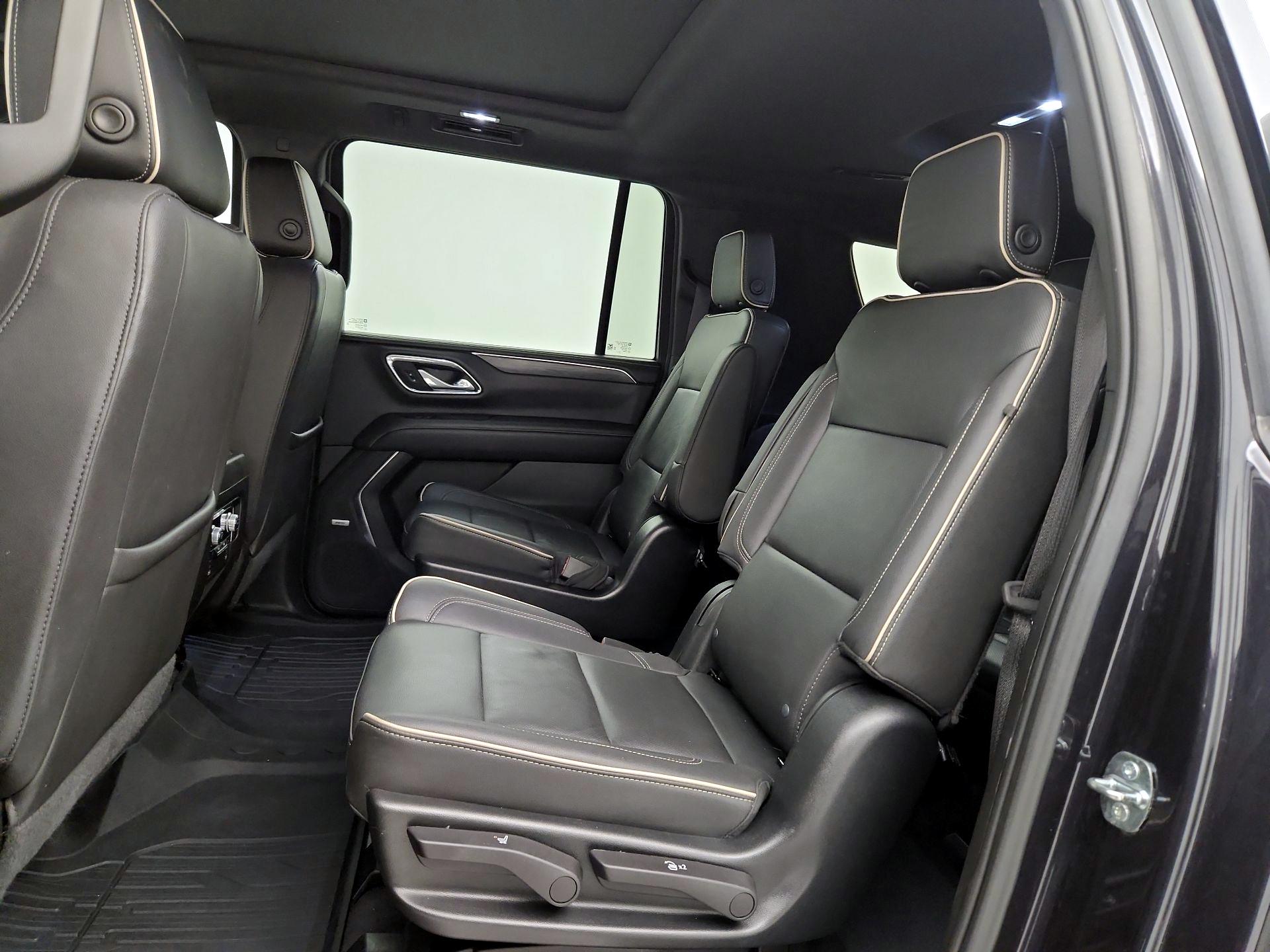 Thumbnail: 2023 GMC Yukon XL - 20