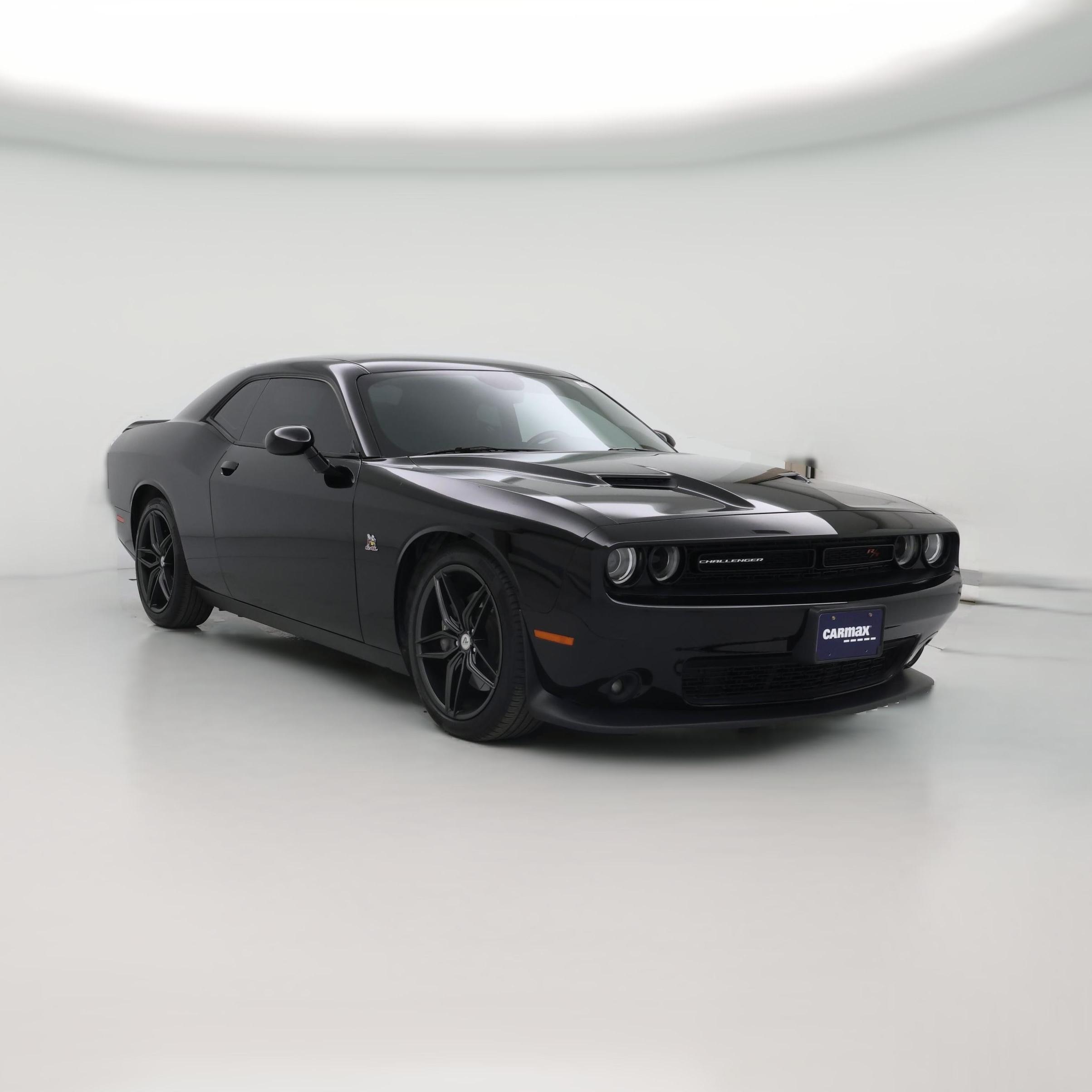 Thumbnail: 2016 Dodge Challenger - 1
