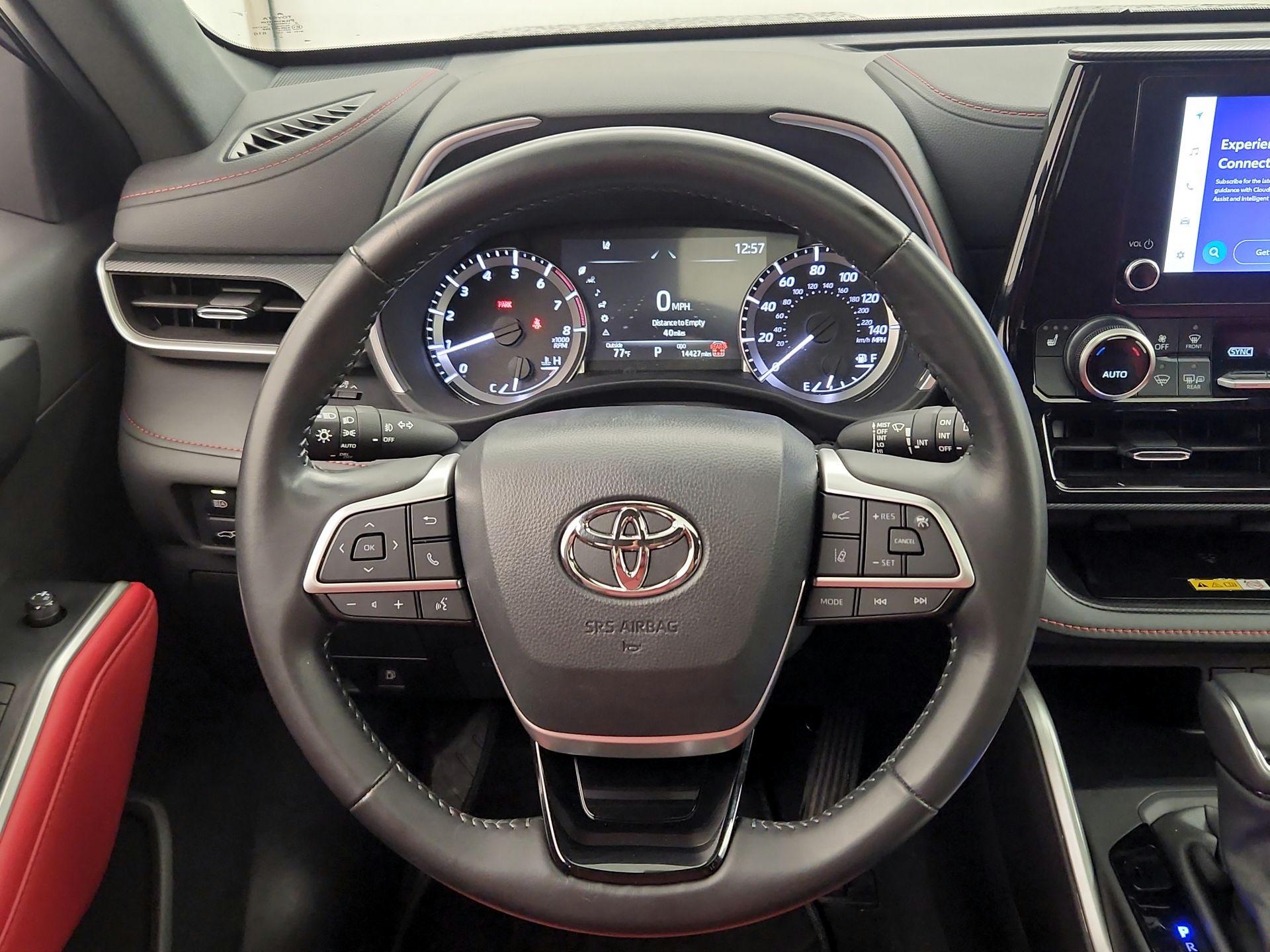 Thumbnail: 2024 Toyota Highlander - 10