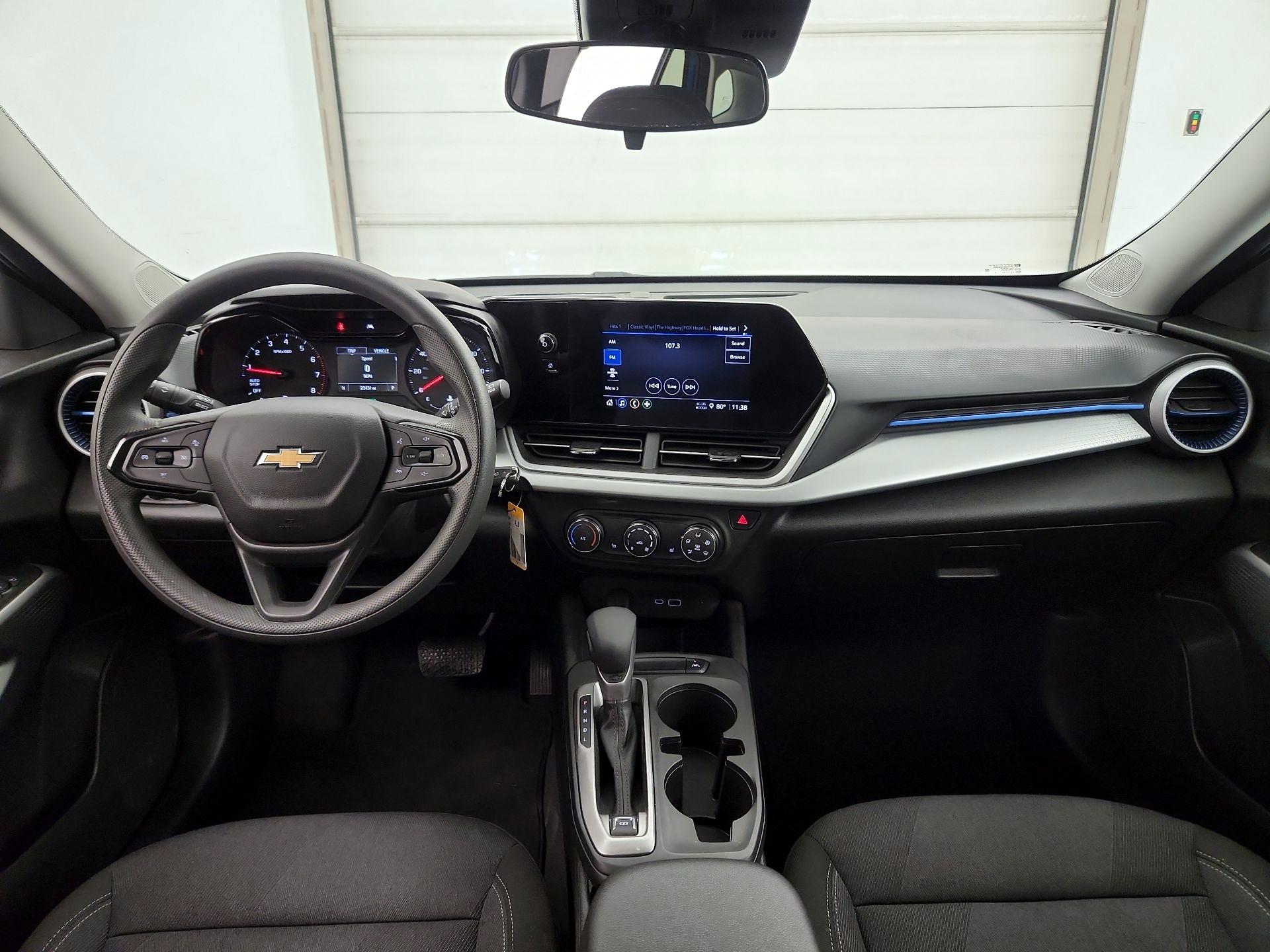 Thumbnail: 2025 Chevrolet Trax - 9