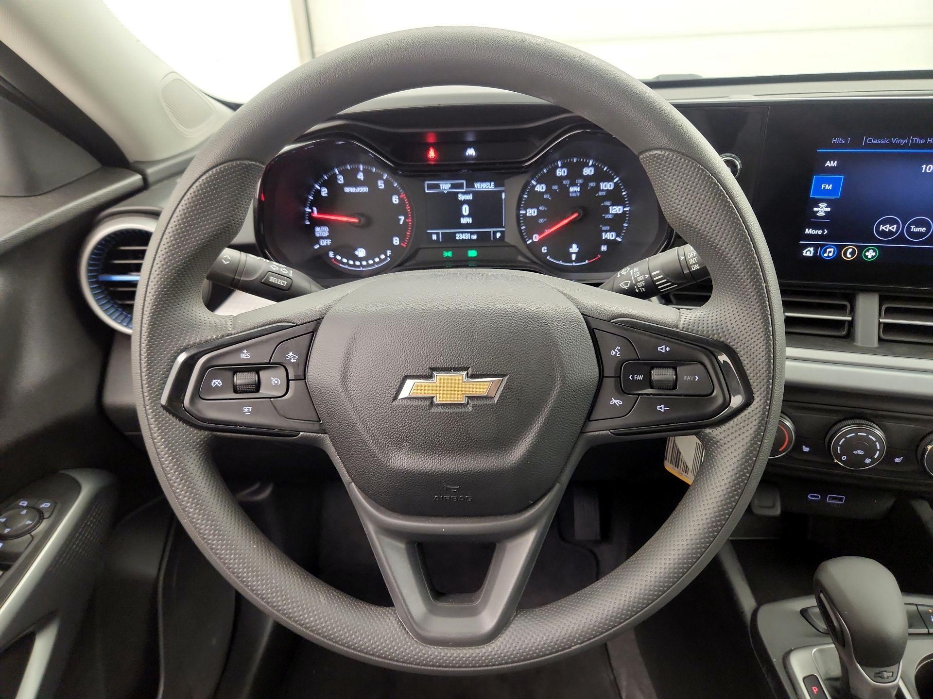 Thumbnail: 2025 Chevrolet Trax - 10