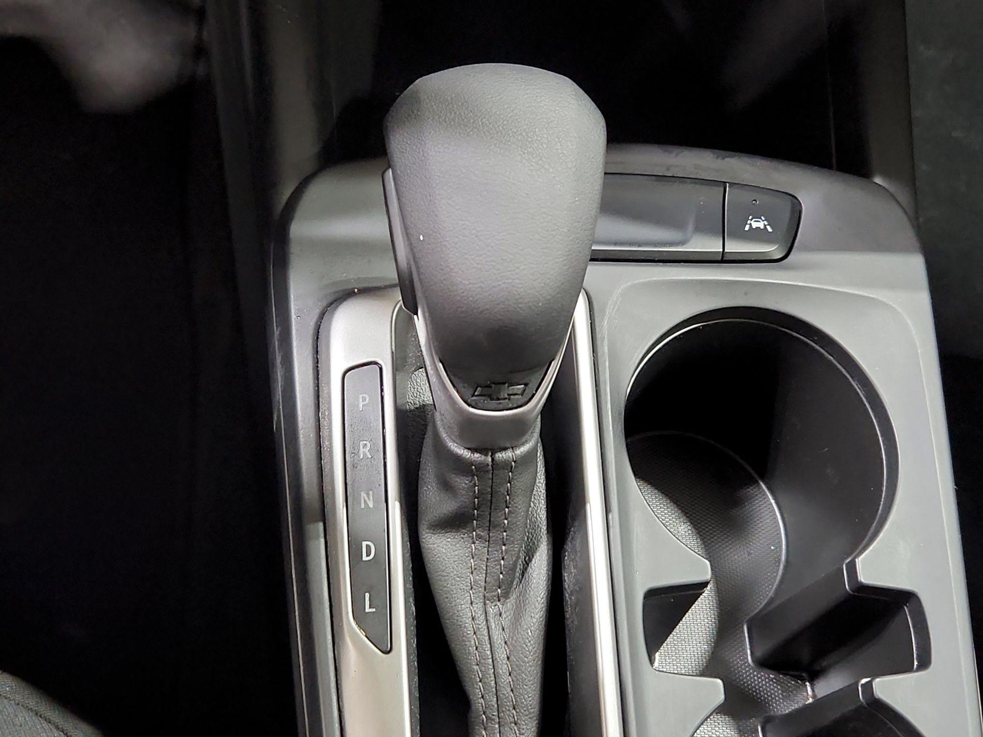 Thumbnail: 2025 Chevrolet Trax - 17