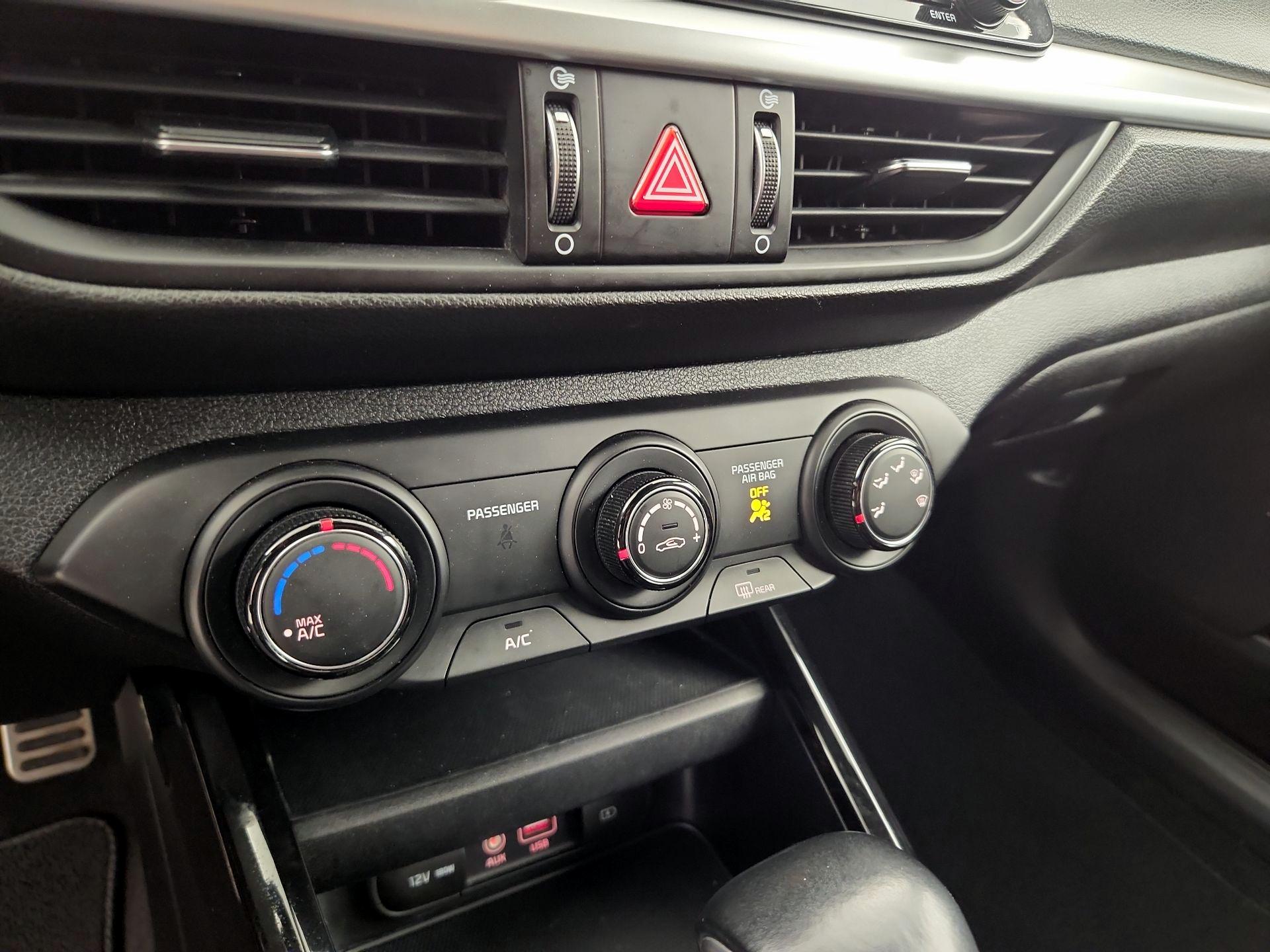 Thumbnail: 2020 Kia Forte - 16