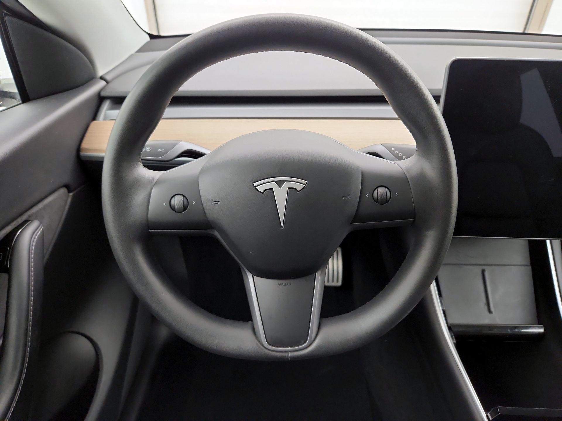 Thumbnail: 2020 Tesla Model Y - 10