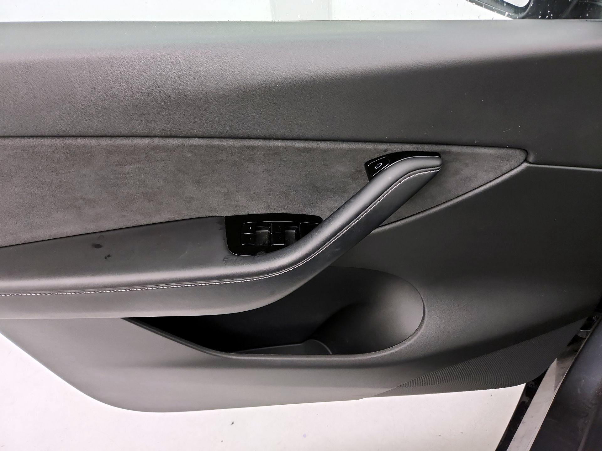 Thumbnail: 2020 Tesla Model Y - 12