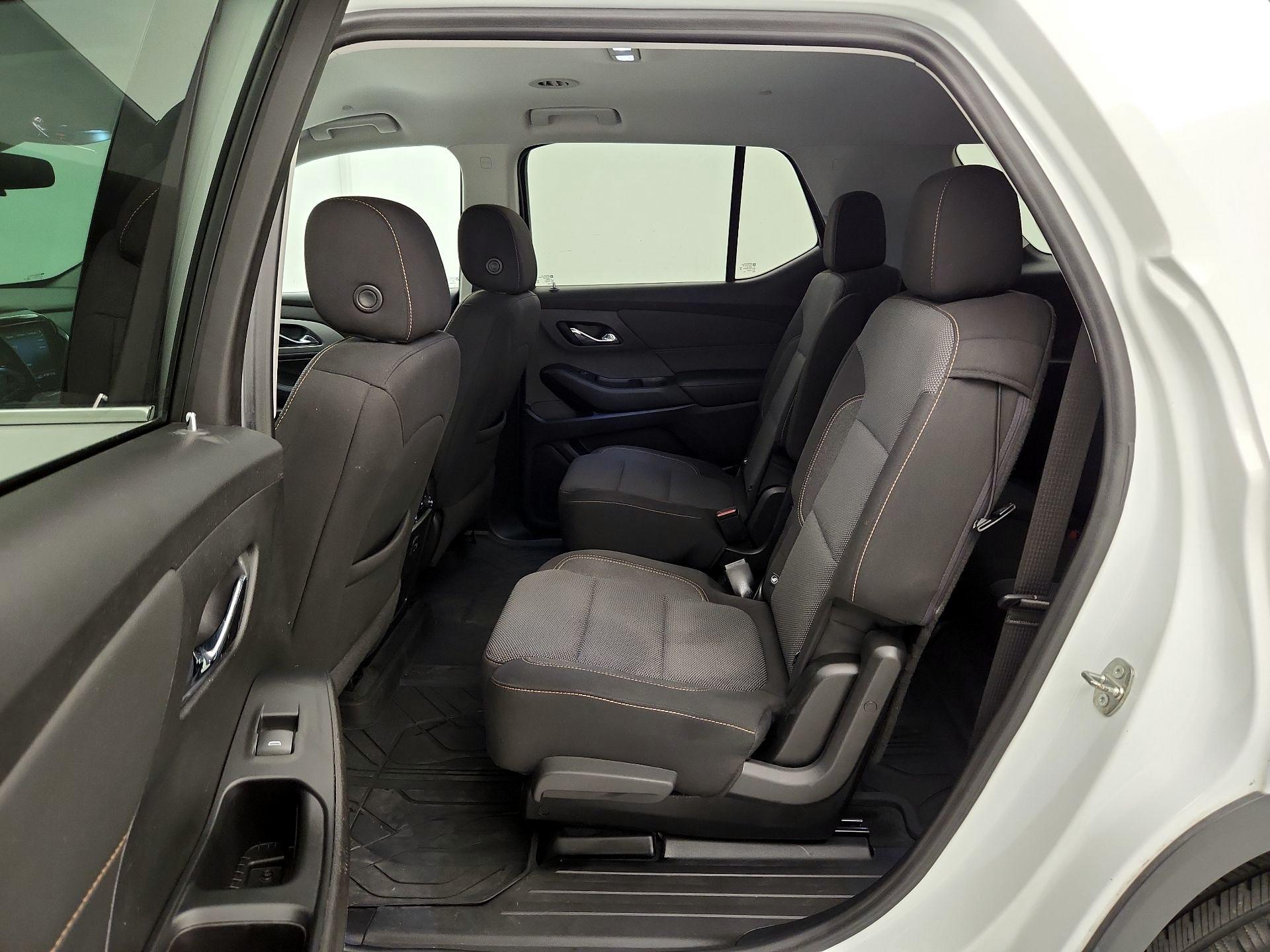 Thumbnail: 2020 Chevrolet Traverse - 19