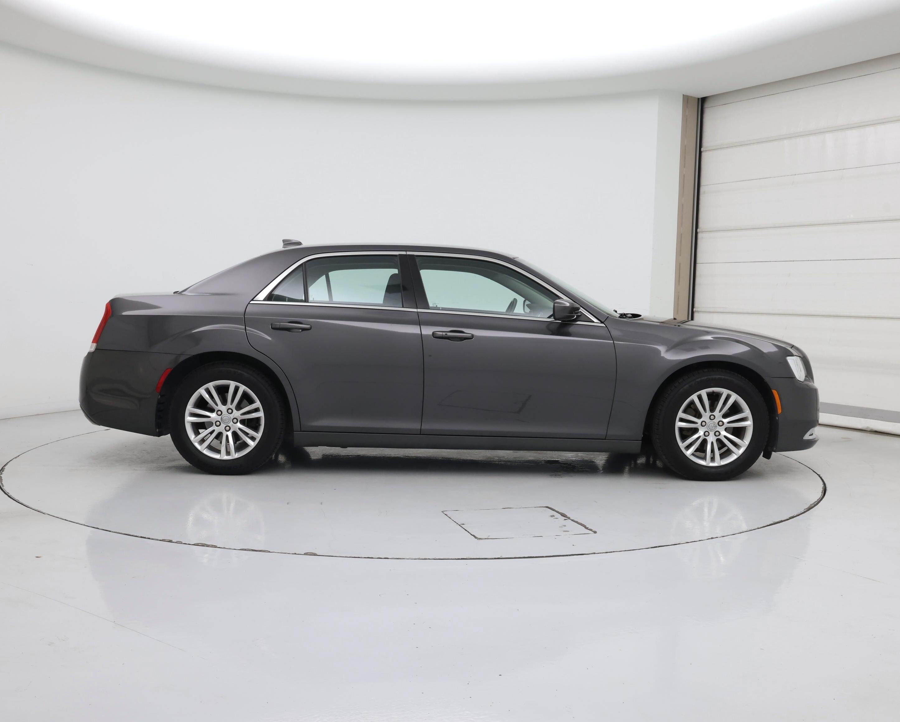 Thumbnail: 2019 Chrysler 300 - 7