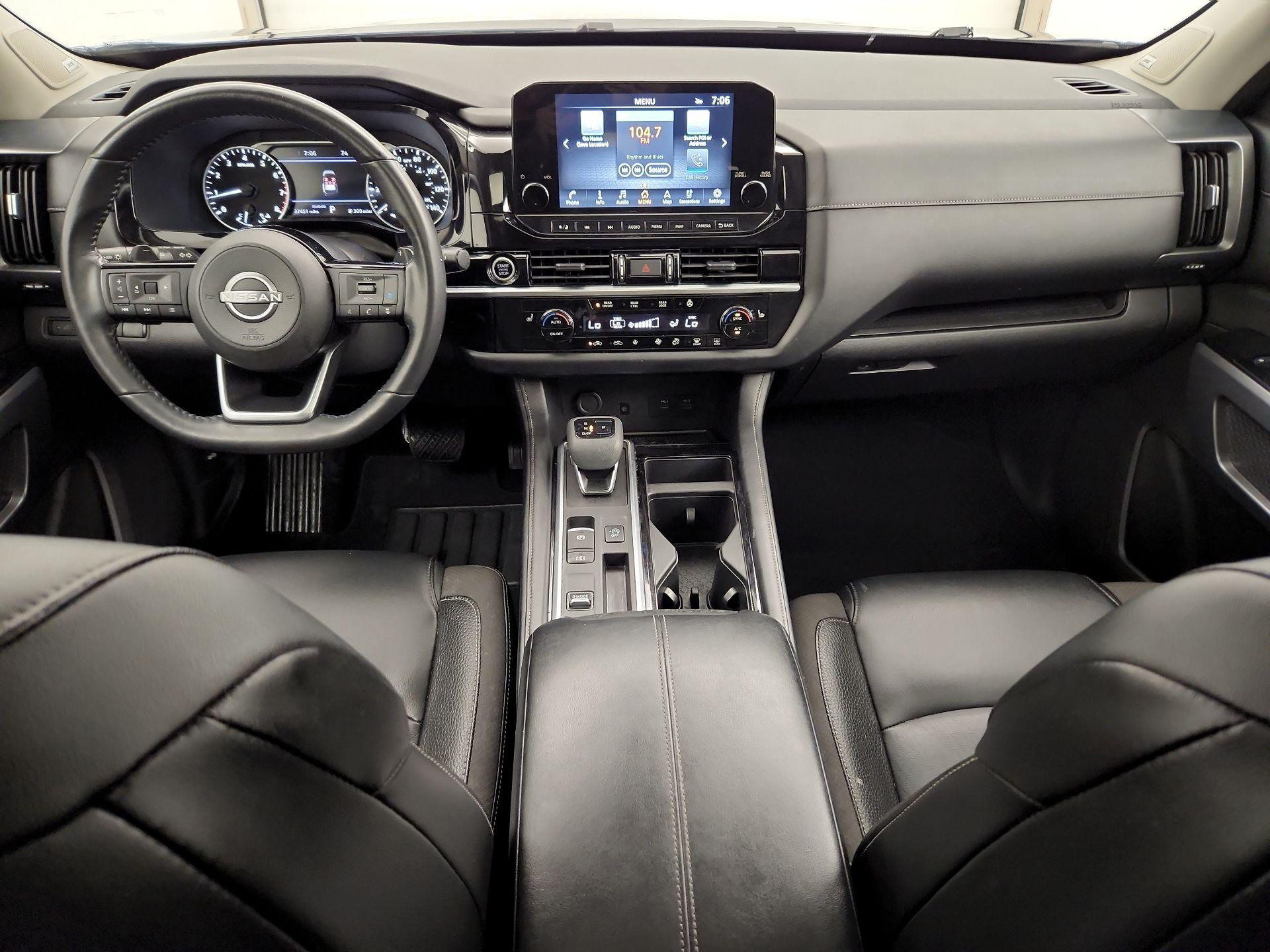 Thumbnail: 2022 Nissan Pathfinder - 9