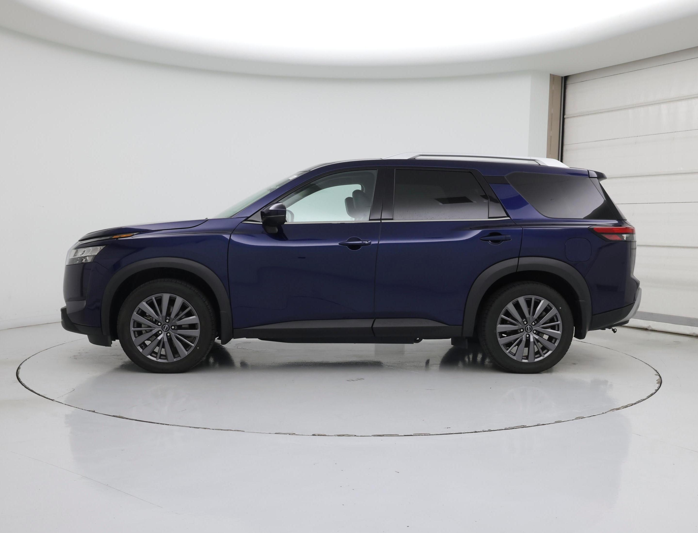 Thumbnail: 2022 Nissan Pathfinder - 3