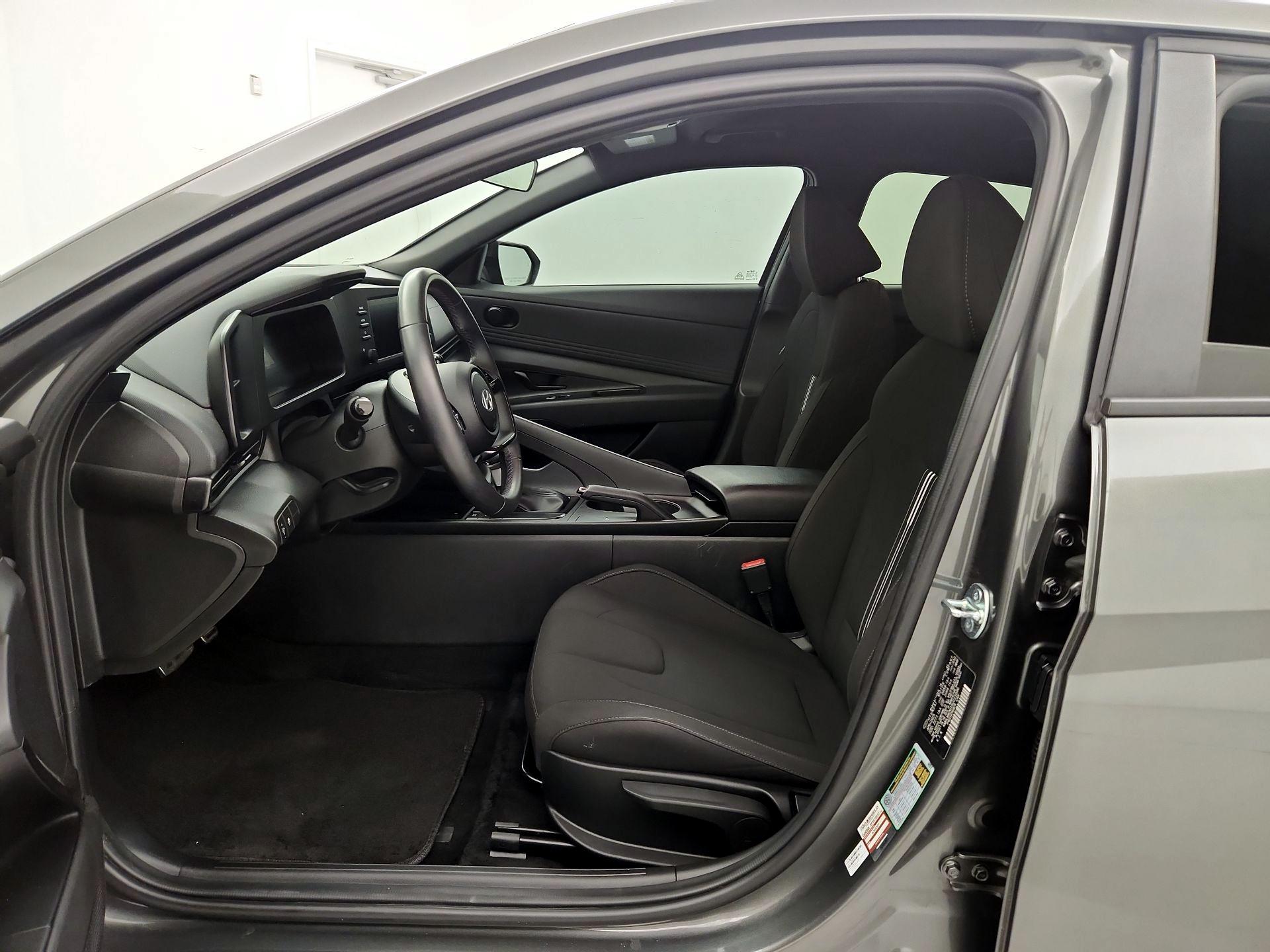 Thumbnail: 2025 Hyundai Elantra - 11