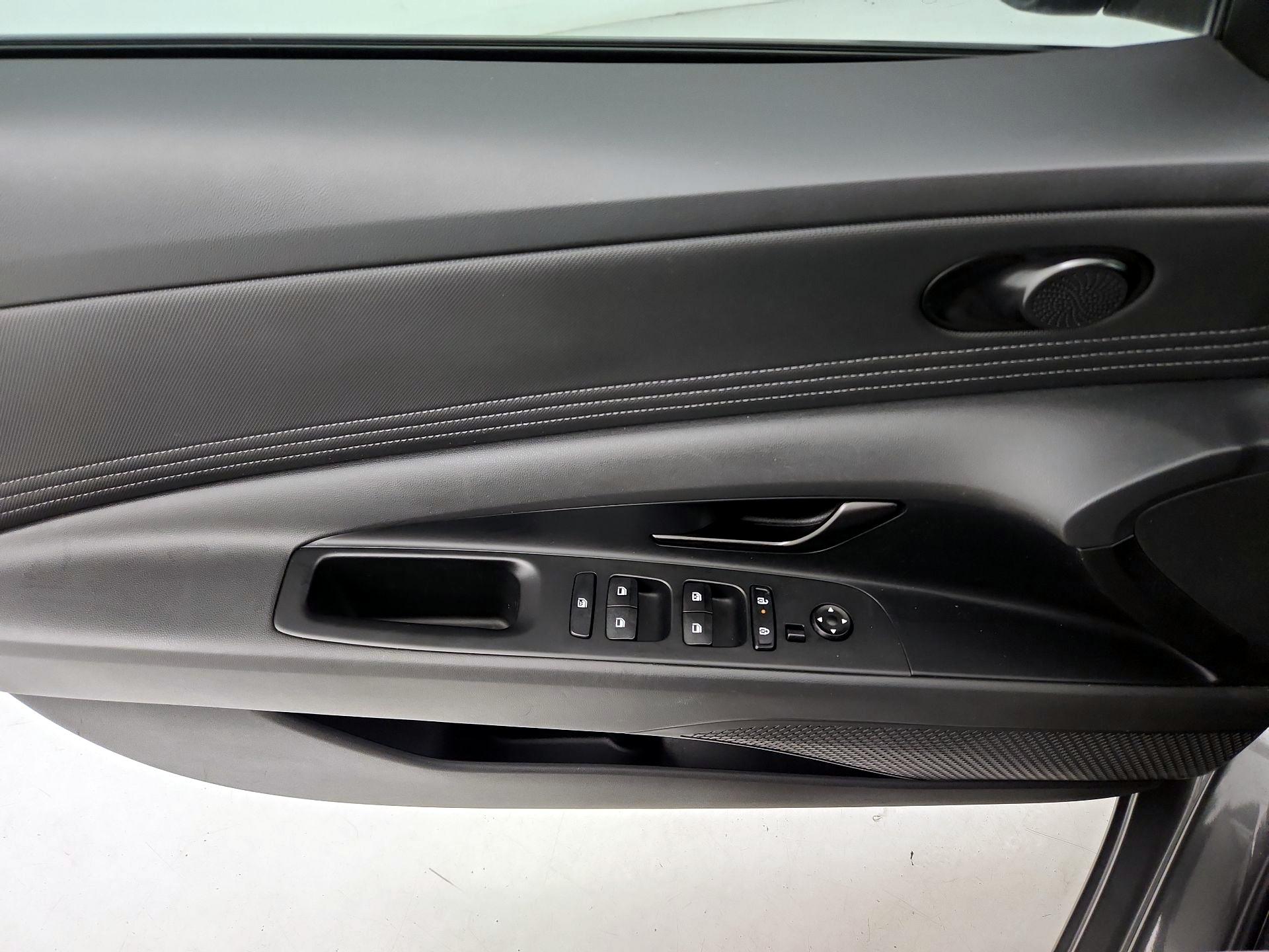 Thumbnail: 2025 Hyundai Elantra - 12