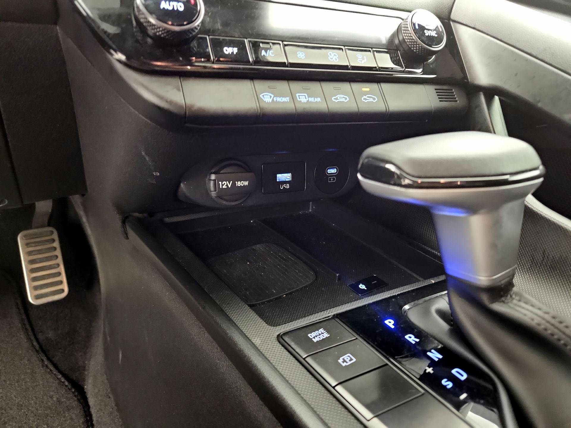 Thumbnail: 2025 Hyundai Elantra - 18