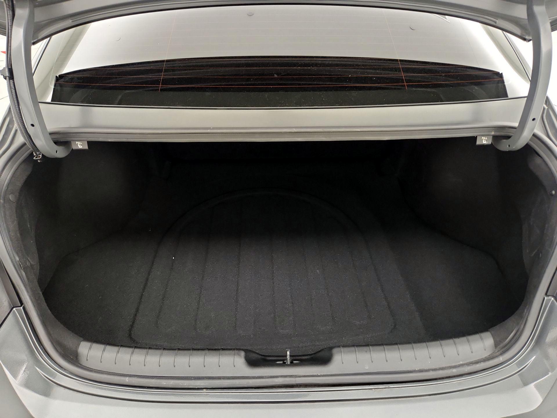 Thumbnail: 2025 Hyundai Elantra - 20