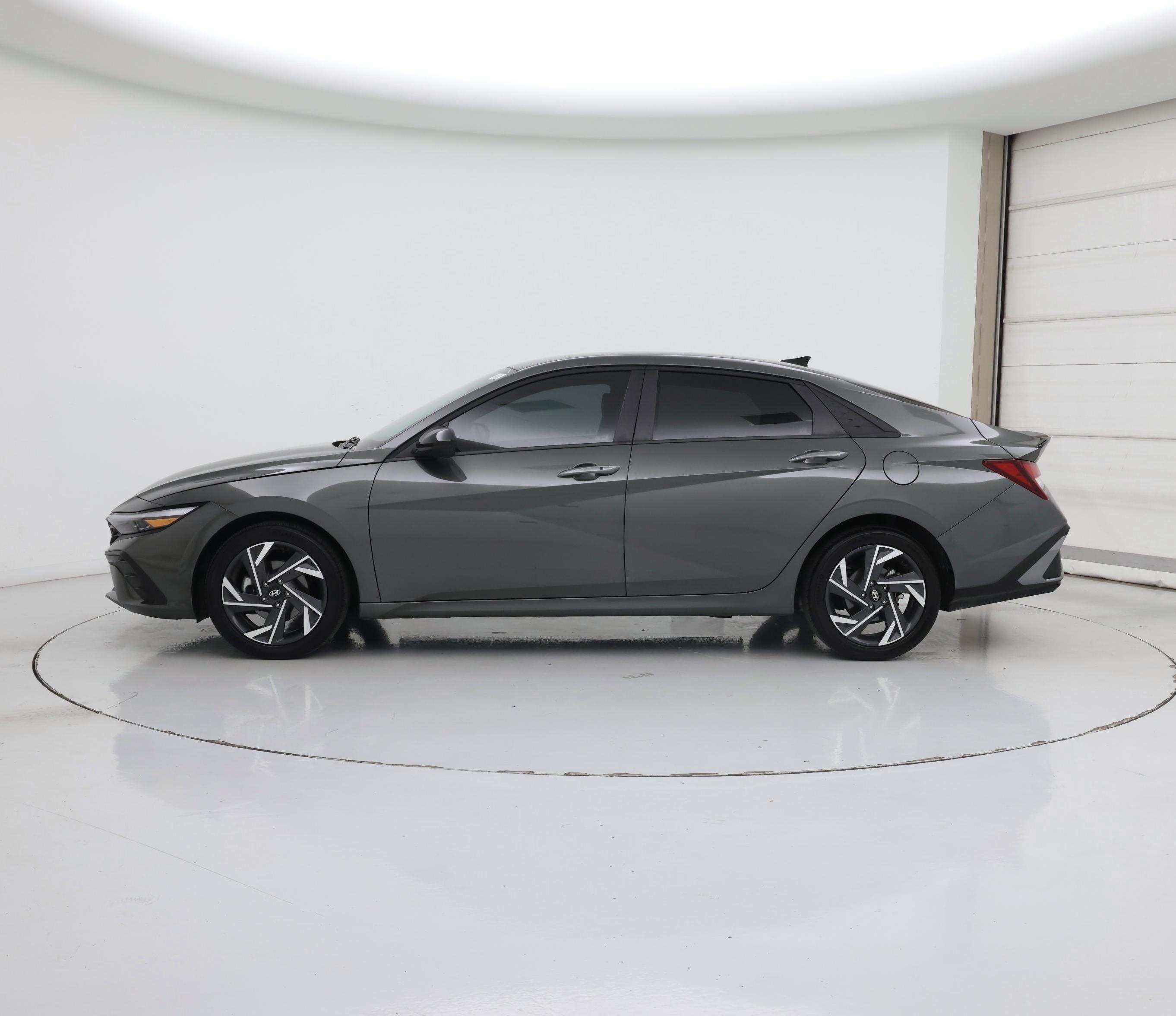 Thumbnail: 2025 Hyundai Elantra - 3