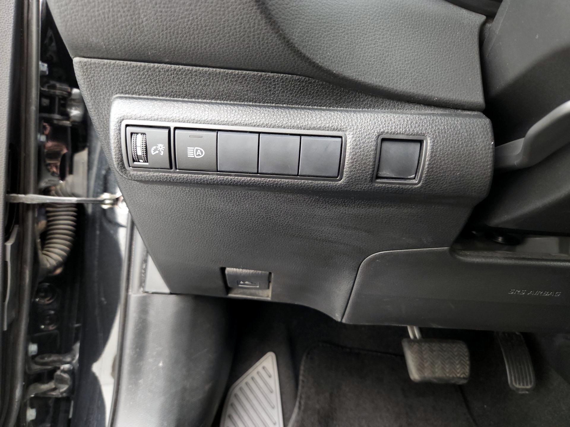 Thumbnail: 2020 Toyota Corolla - 13