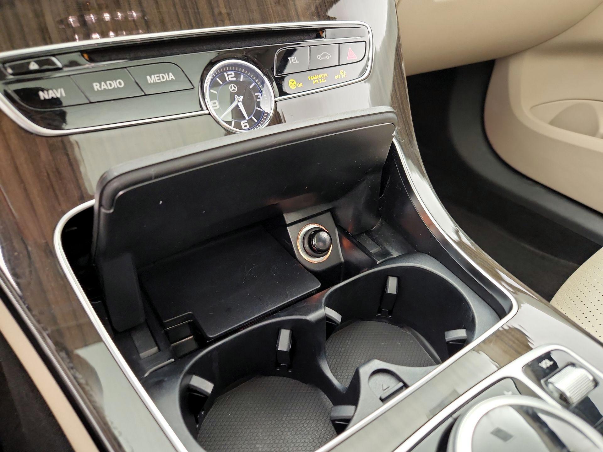 Thumbnail: 2018 Mercedes-Benz C-Class - 18