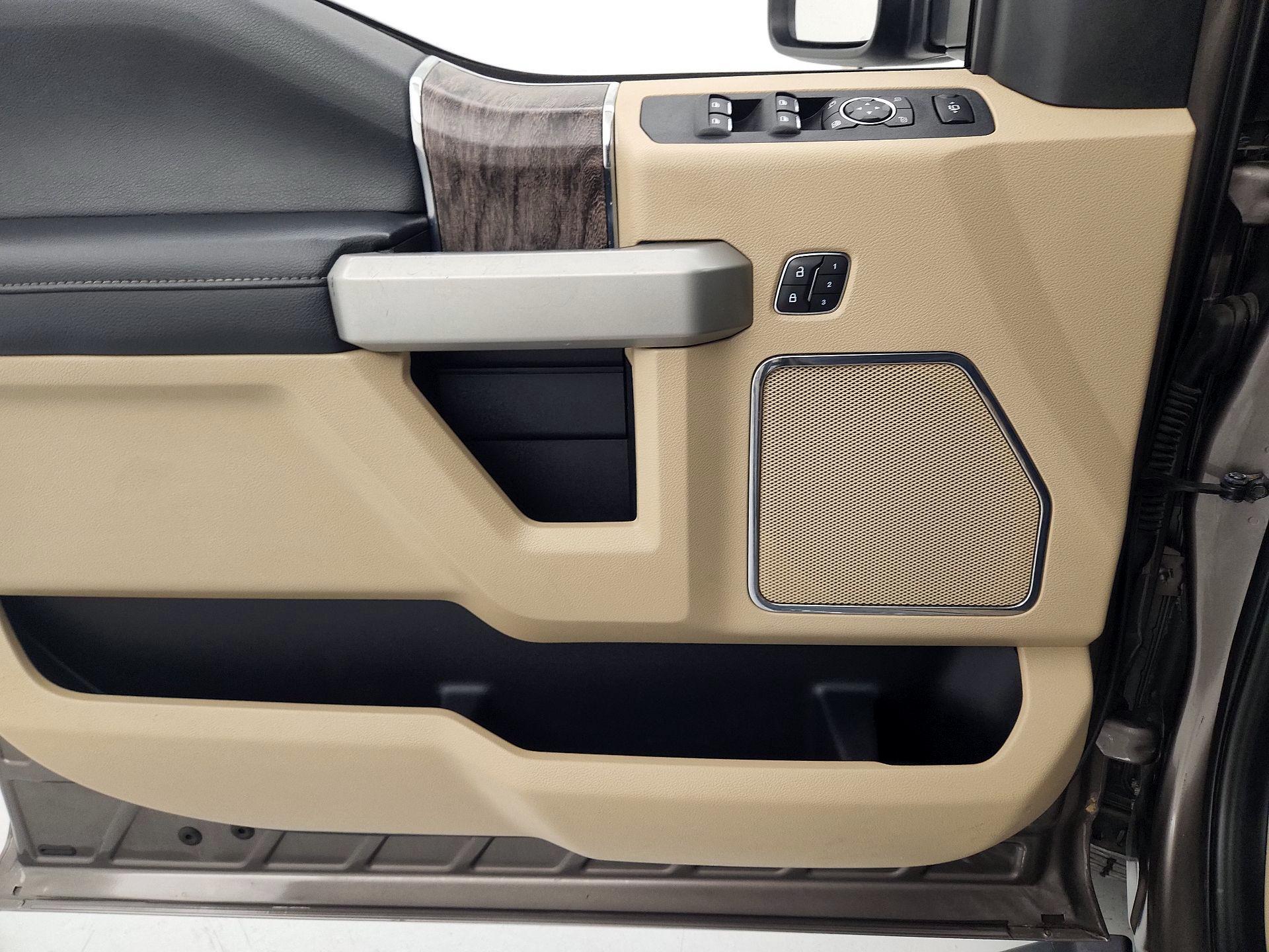 Thumbnail: 2019 Ford F-250 - 12