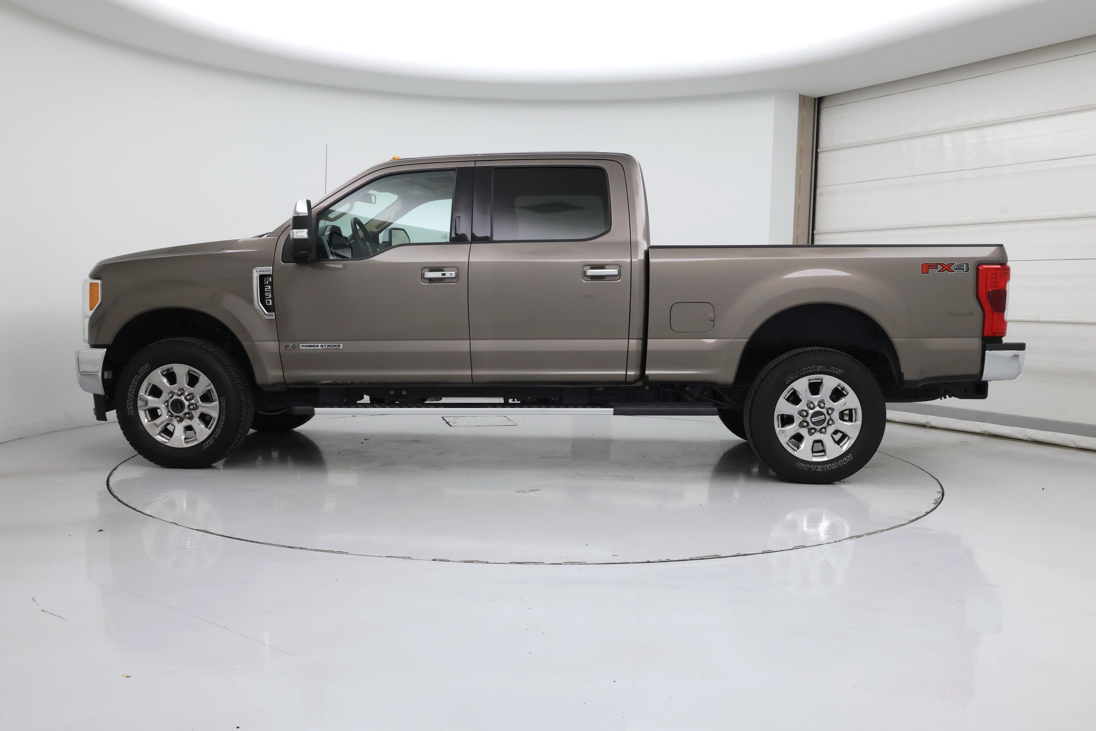 Thumbnail: 2019 Ford F-250 - 3