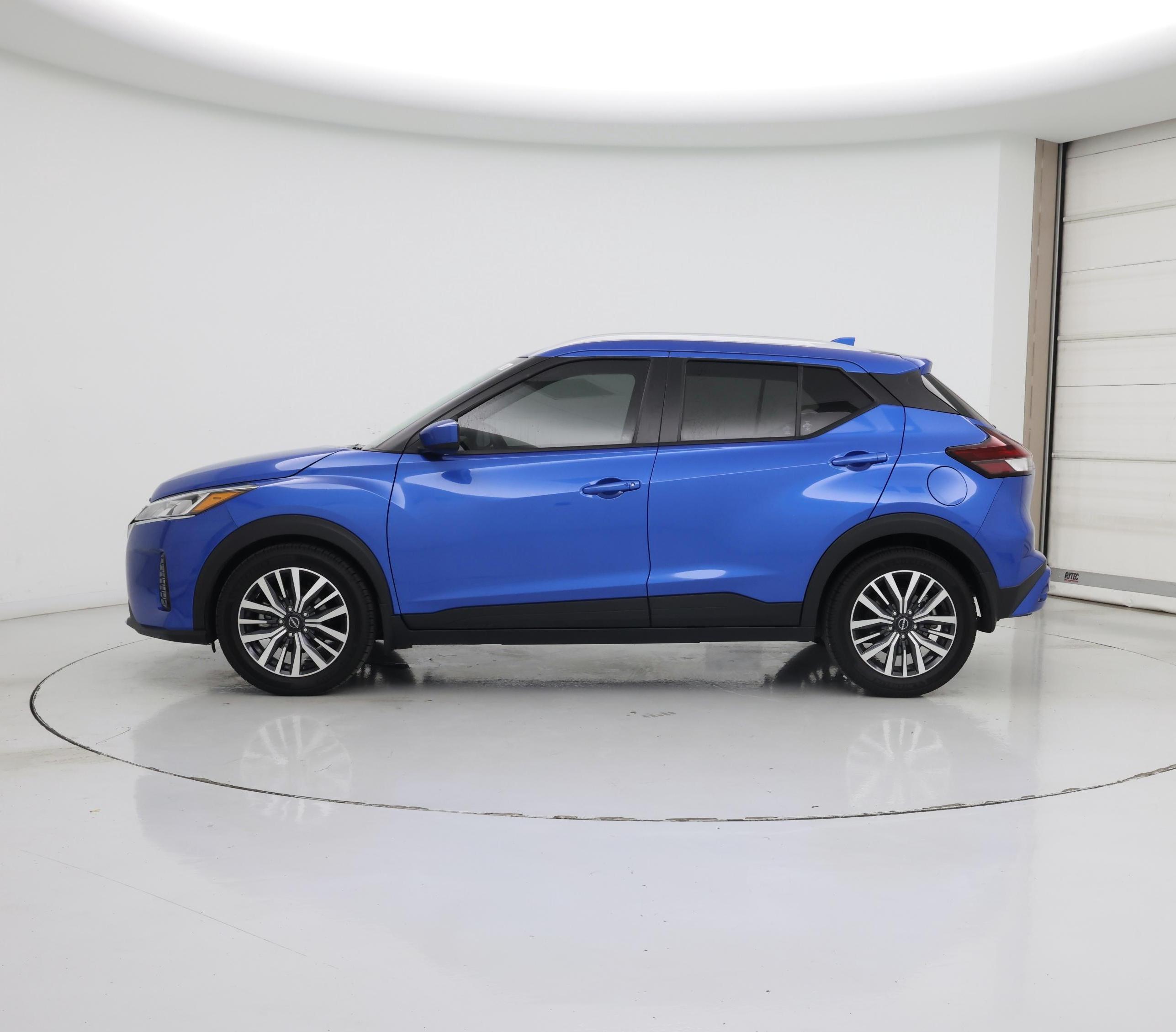 Thumbnail: 2022 Nissan Kicks - 3