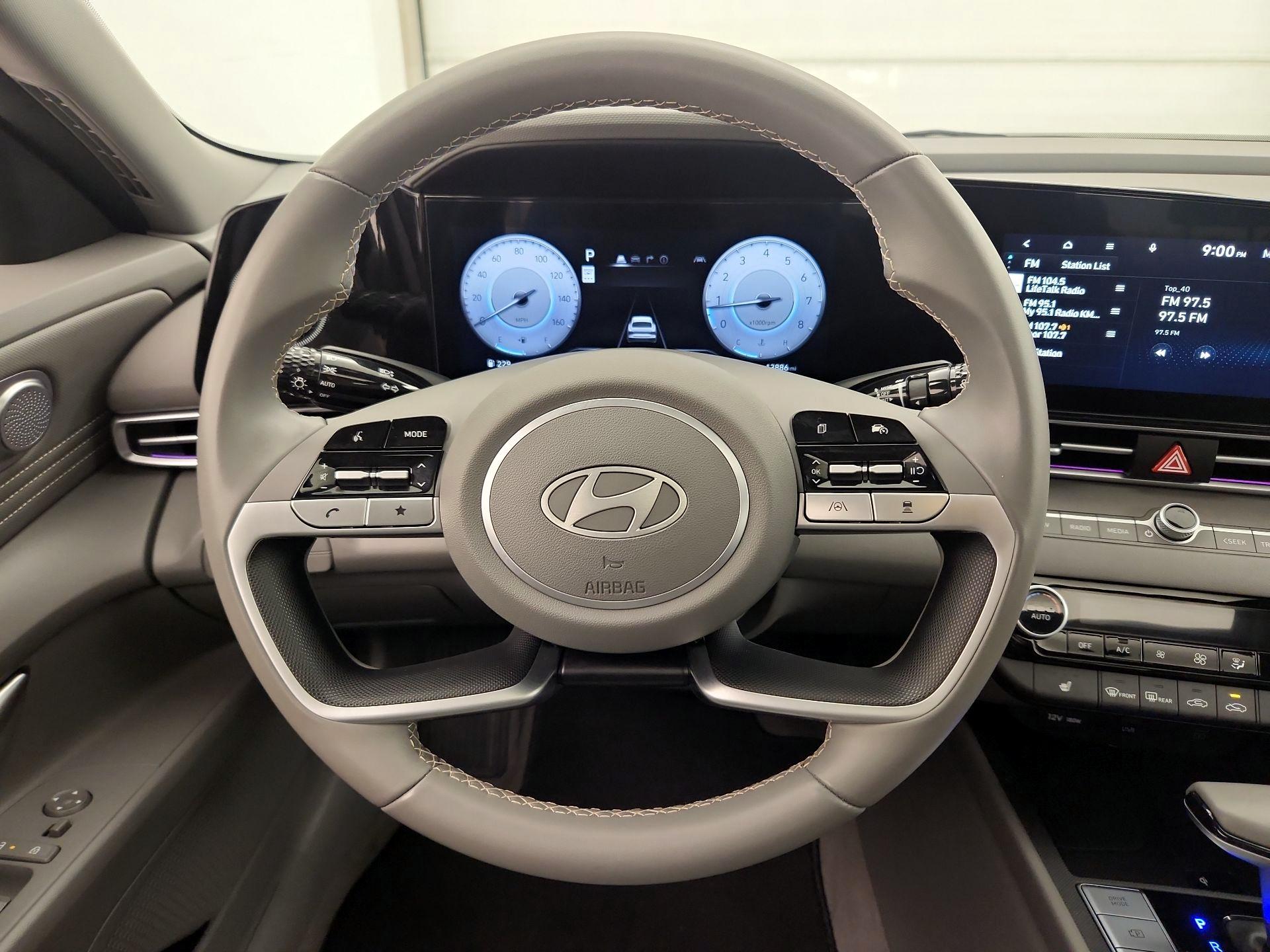 Thumbnail: 2024 Hyundai Elantra - 10