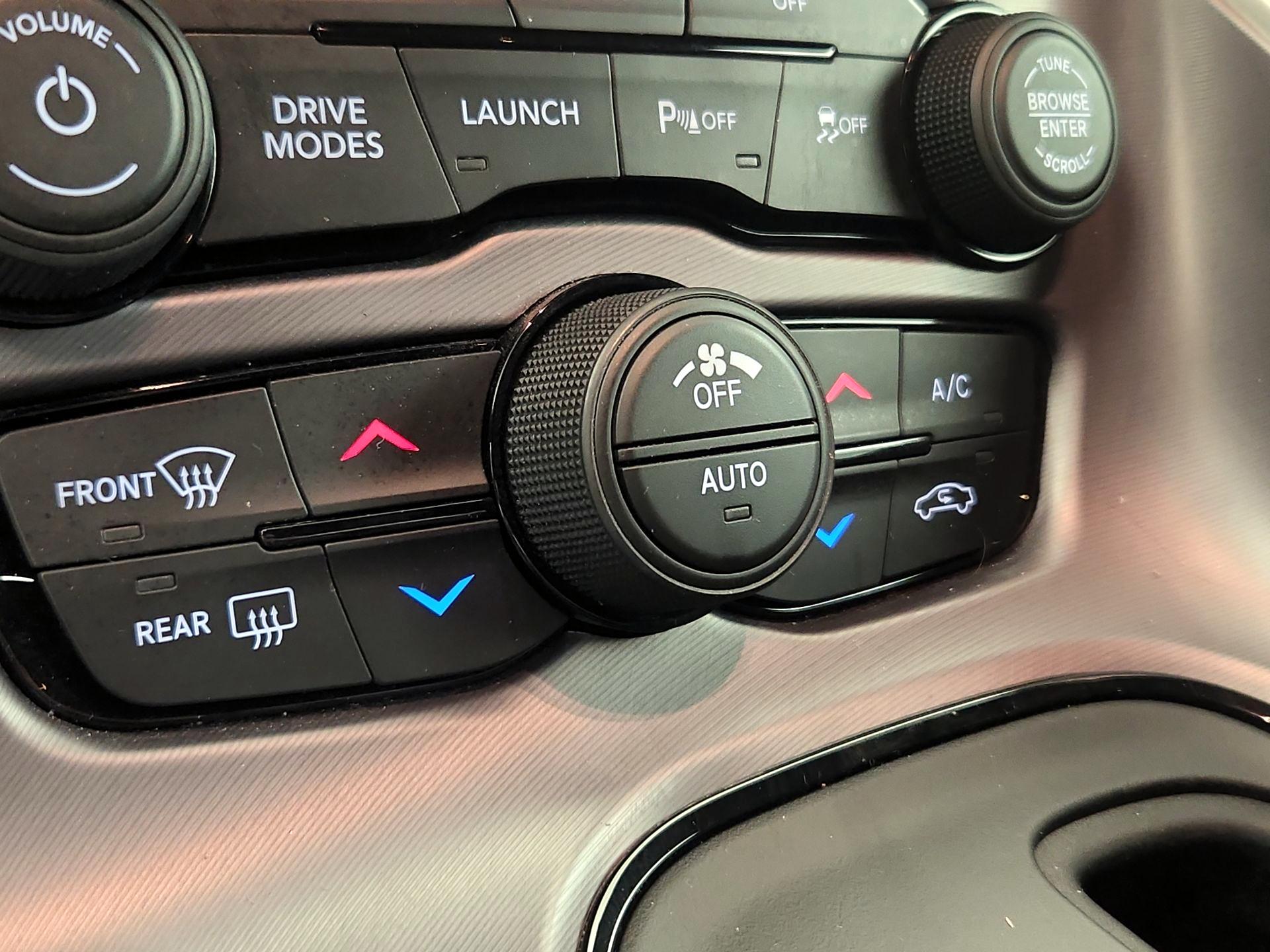 Thumbnail: 2019 Dodge Challenger - 17