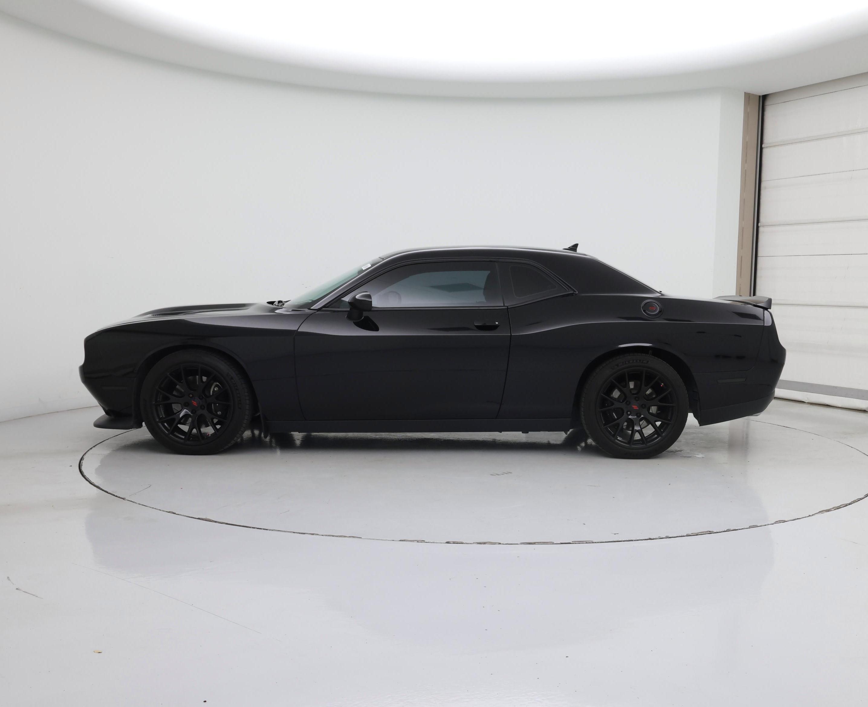 Thumbnail: 2019 Dodge Challenger - 3