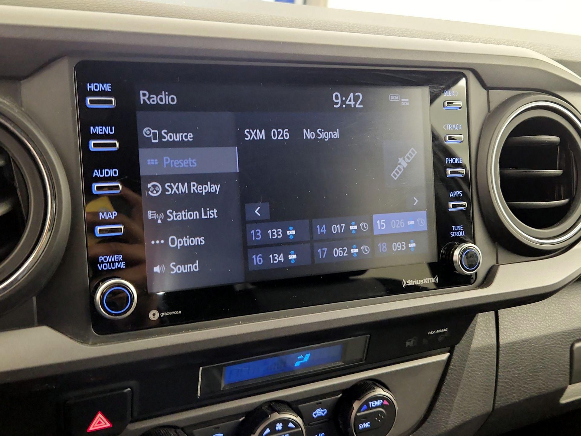 Thumbnail: 2022 Toyota Tacoma - 15